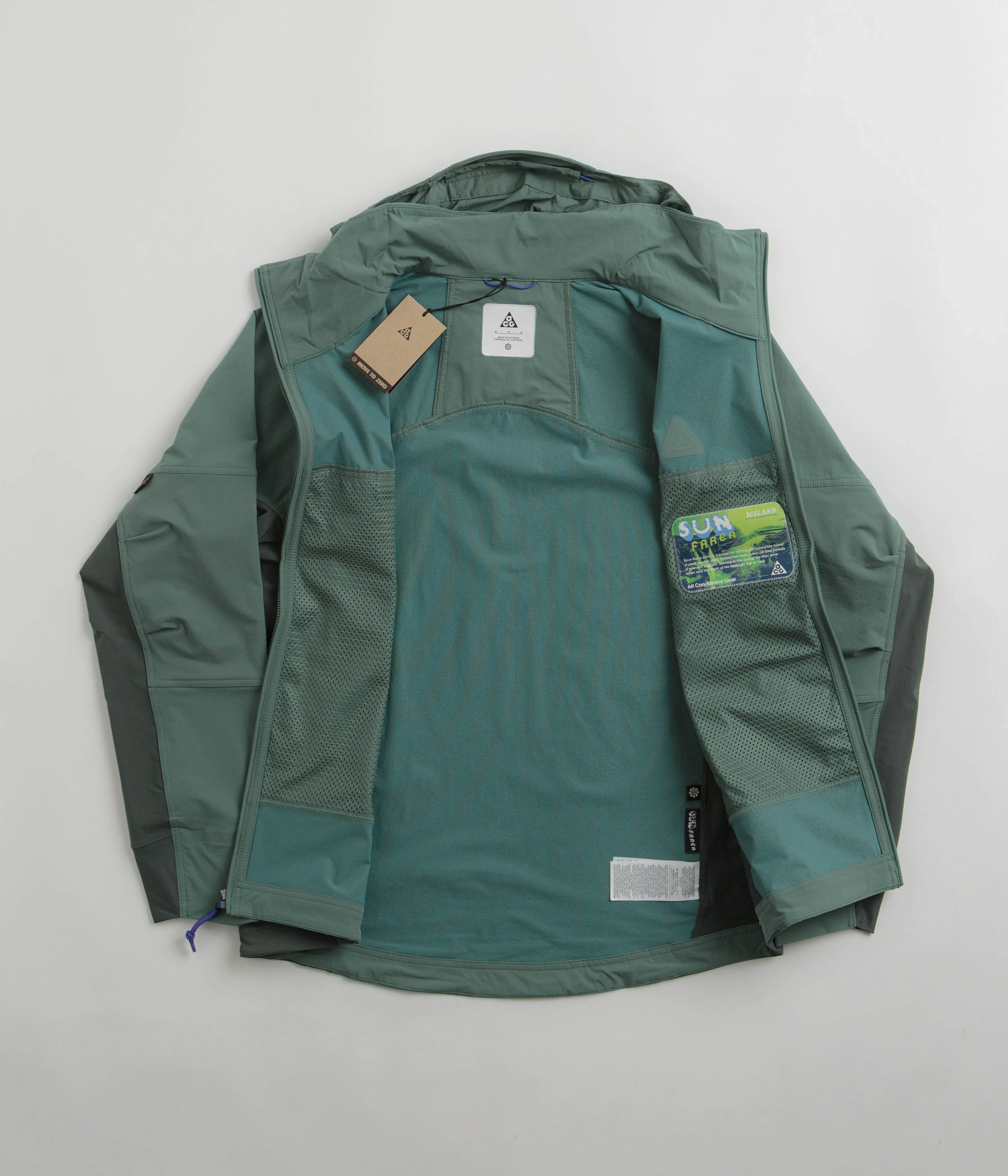 Nike ACG Sun Farer Jacket - Bicoastal / Vintage Green / Summit White - Image 2
