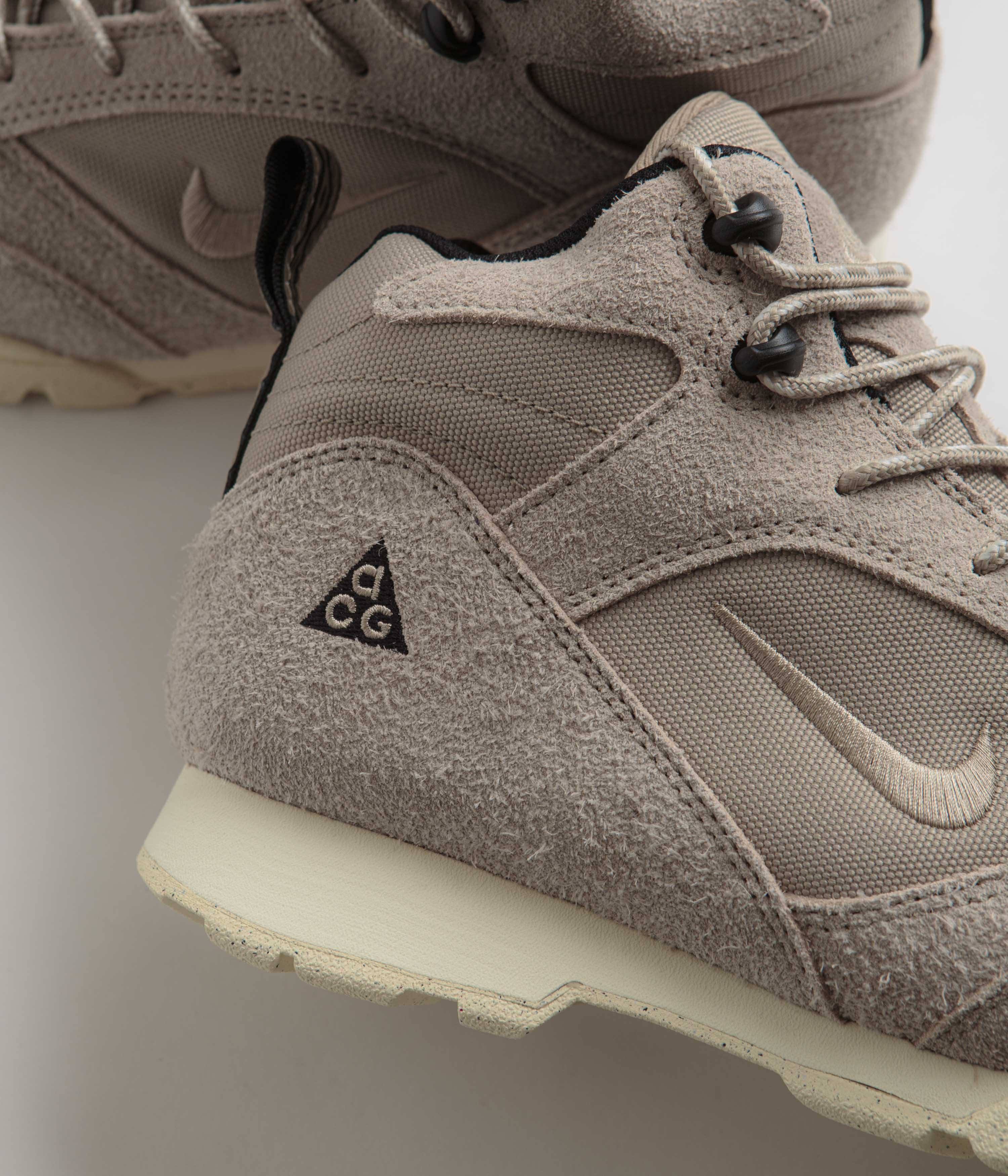 Nike ACG Torre Mid Waterproof Shoes - Khaki / Khaki - Coconut Milk - Black - Image 3