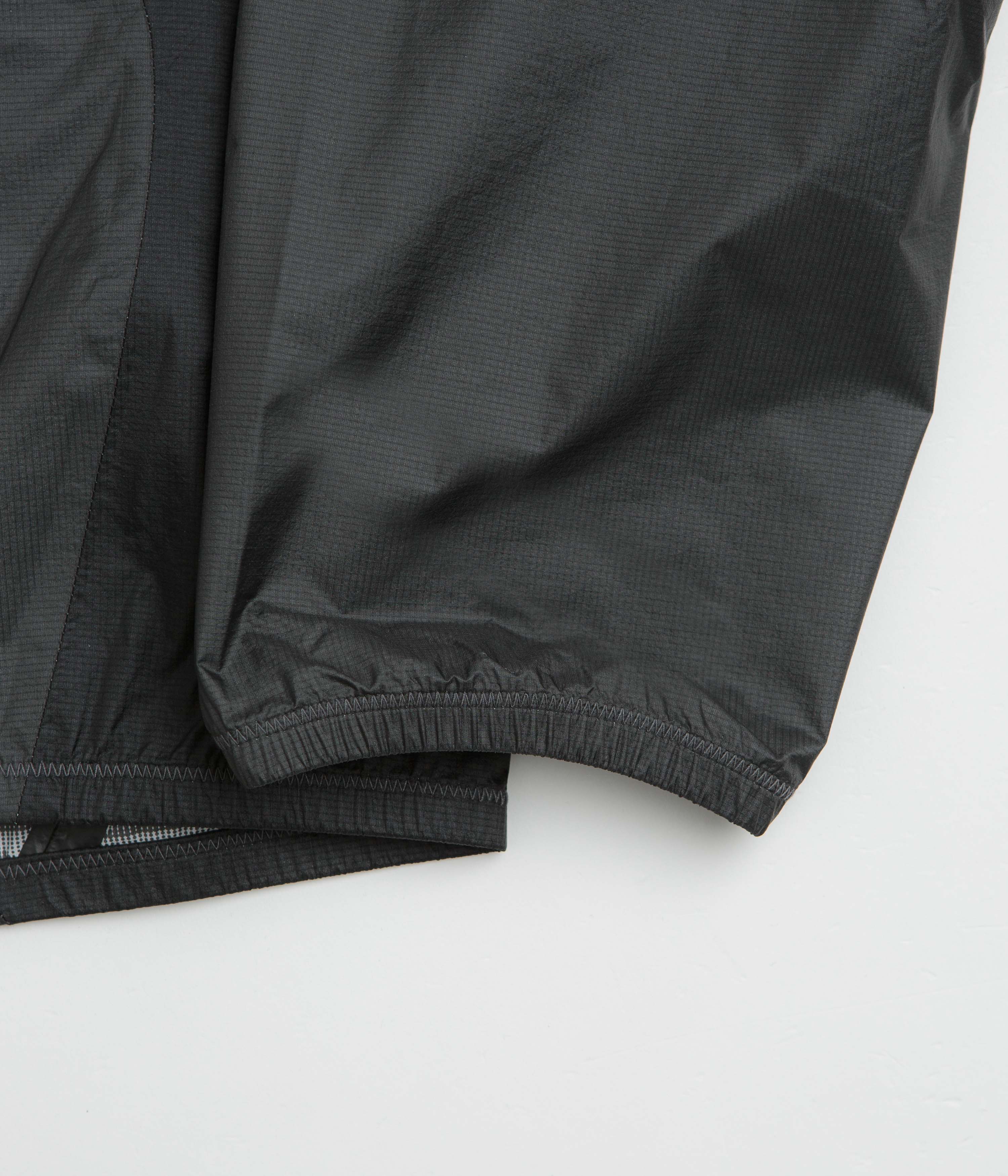 Nike ACG Trailwind Jacket - Anthracite / Summit White - Image 10