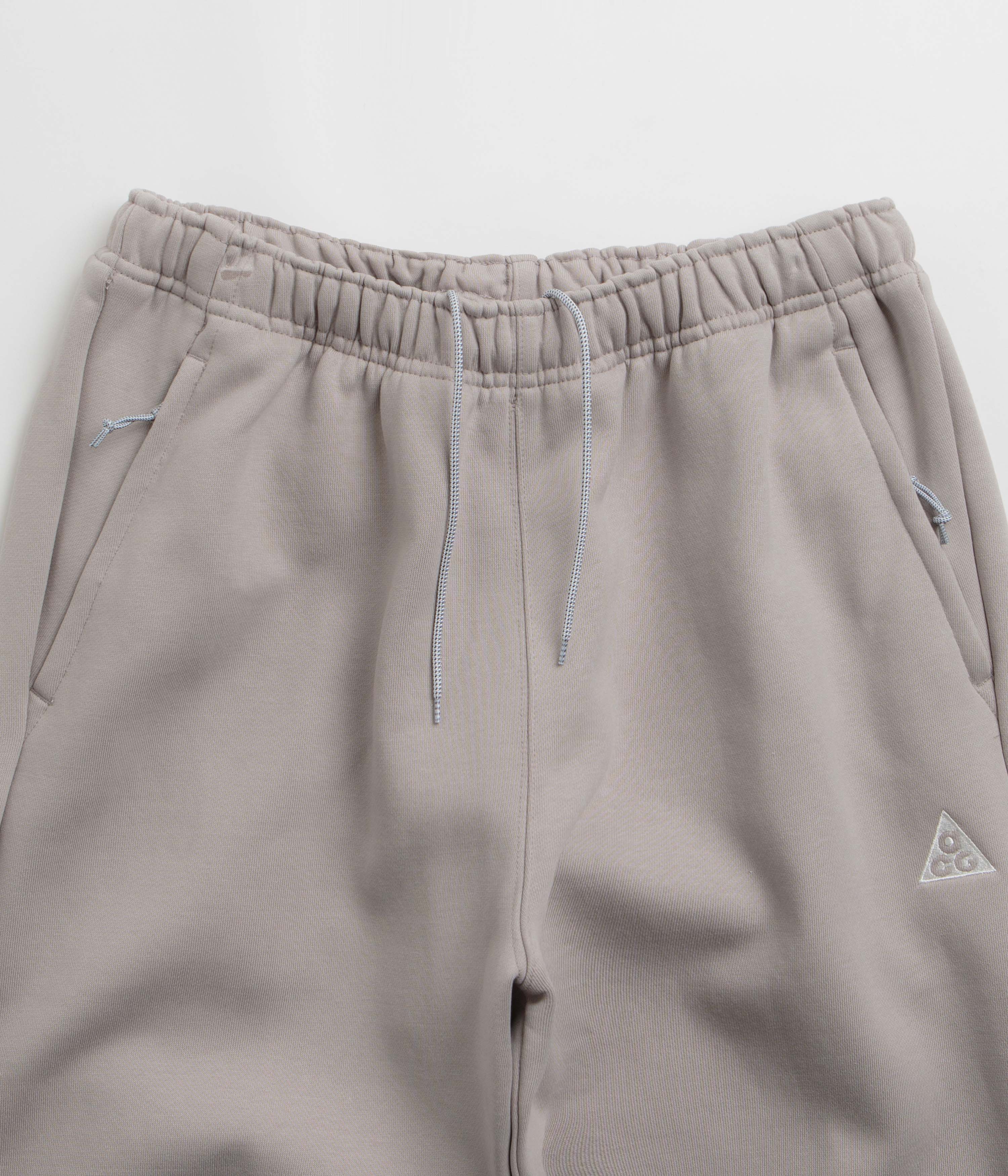 Nike ACG Tuff Fleece Triangle Pants - College Grey / Summit White - Image 4