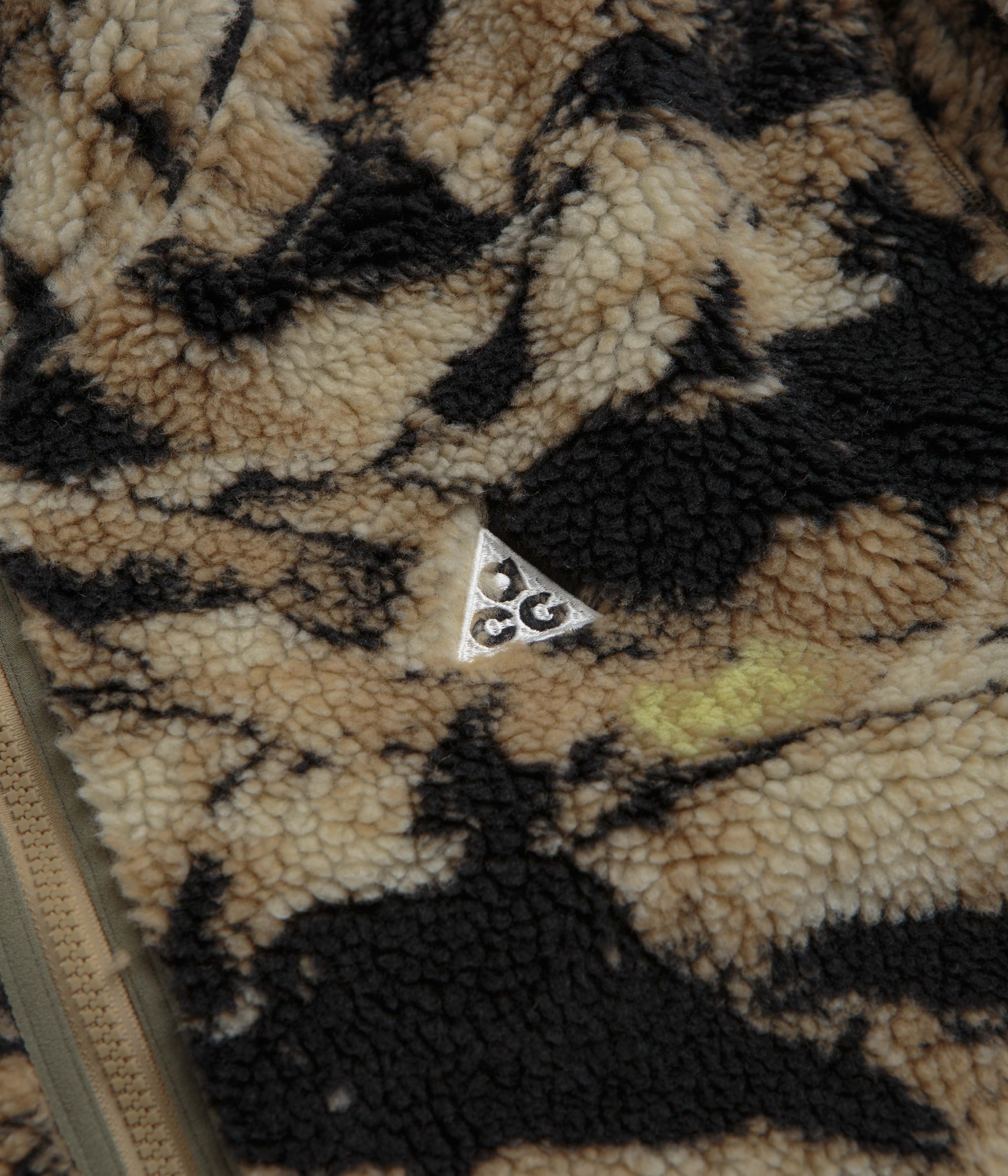 Nike ACG Windproof Half Zip Fleece - Parachute Beige / Summit White - Image 5