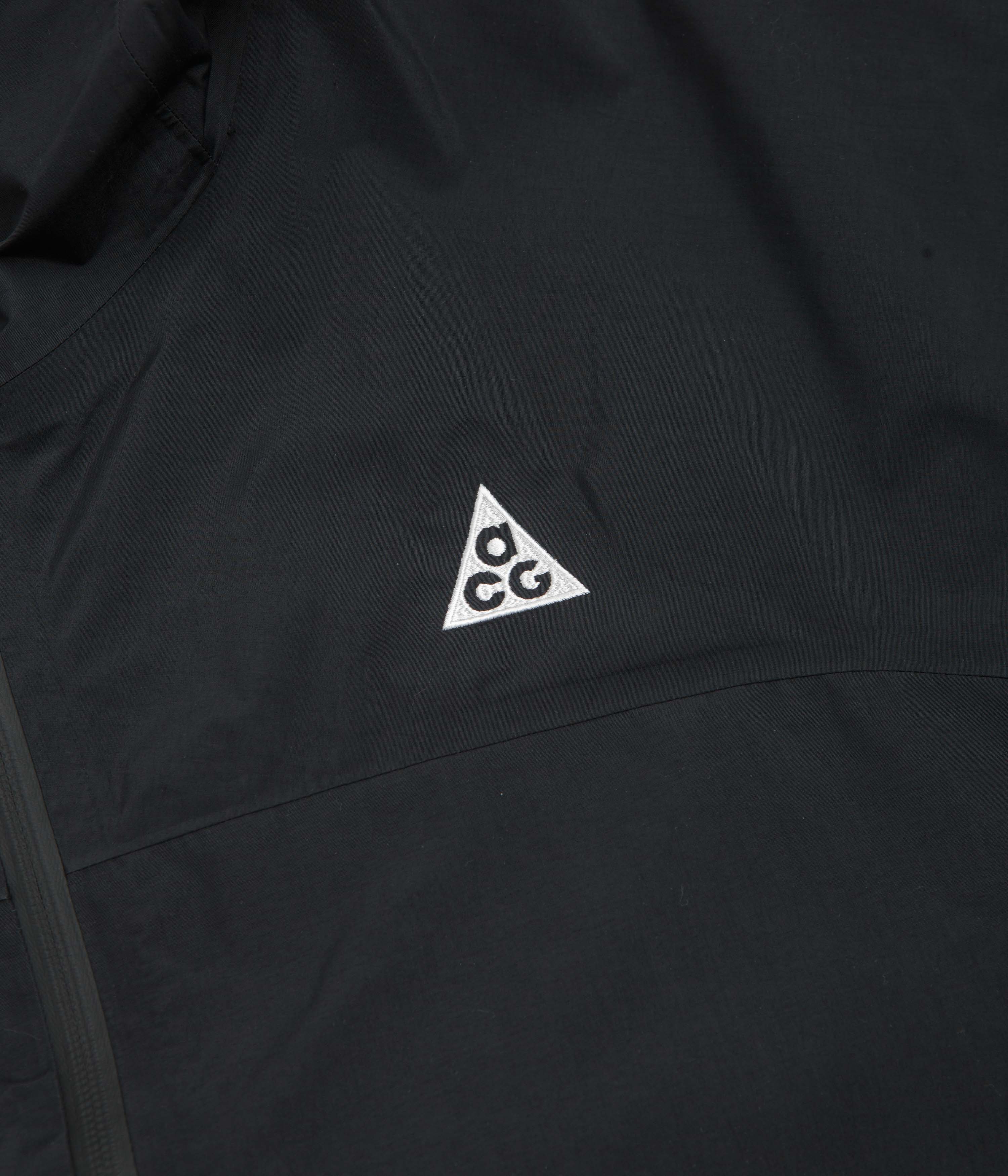Nike ACG Womens Morpho Rain Jacket - Black / Summit White - Image 4