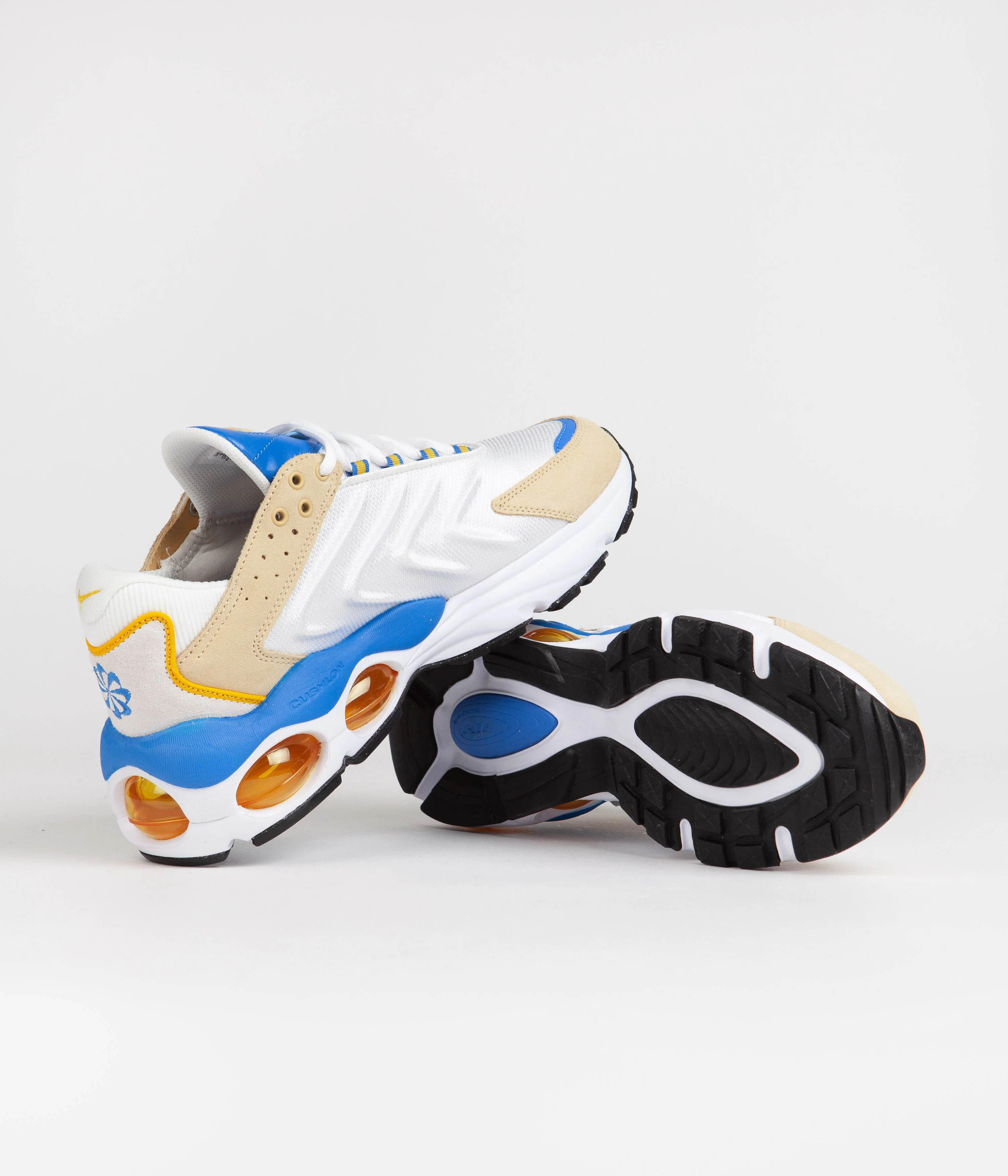 Nike Air Max TW SE Shoes - Summit White / Safety Orange - Sesame - Image 5