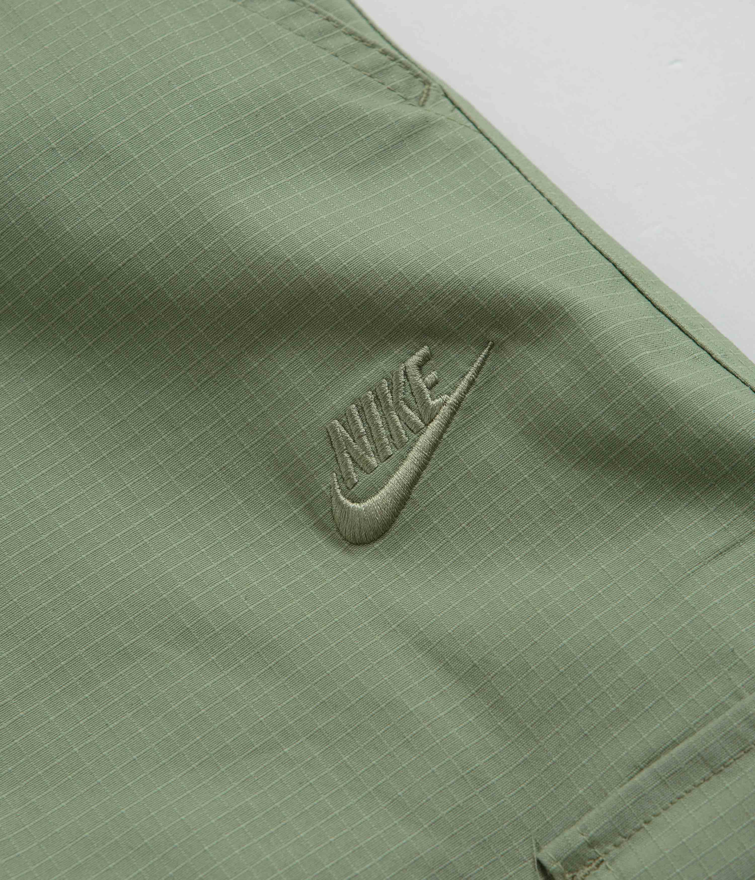 Nike Club Cargo Pants - Oil Green / Oil Green - Image 4