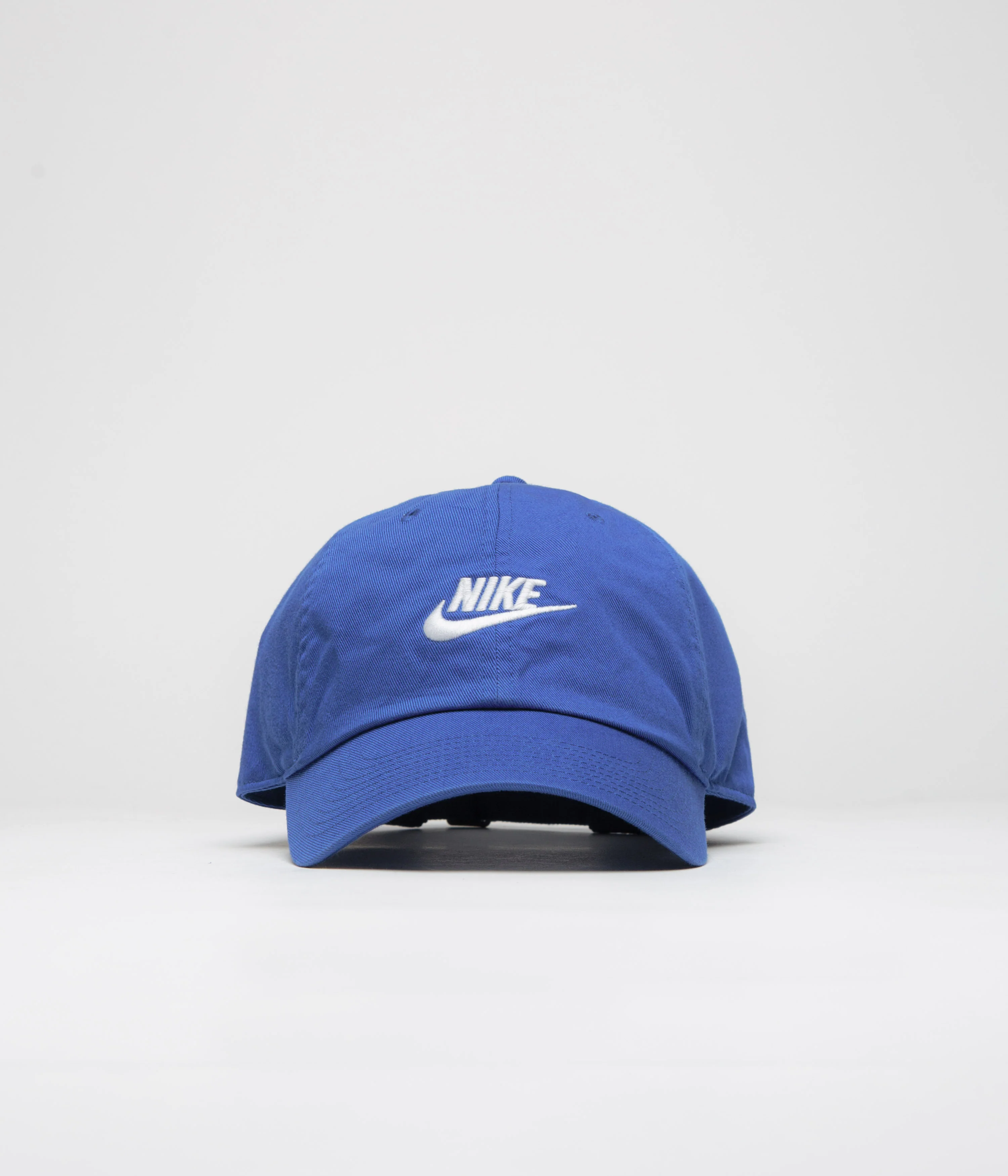 Nike Club Futura Wash Cap - Game Royal / White - Image 2