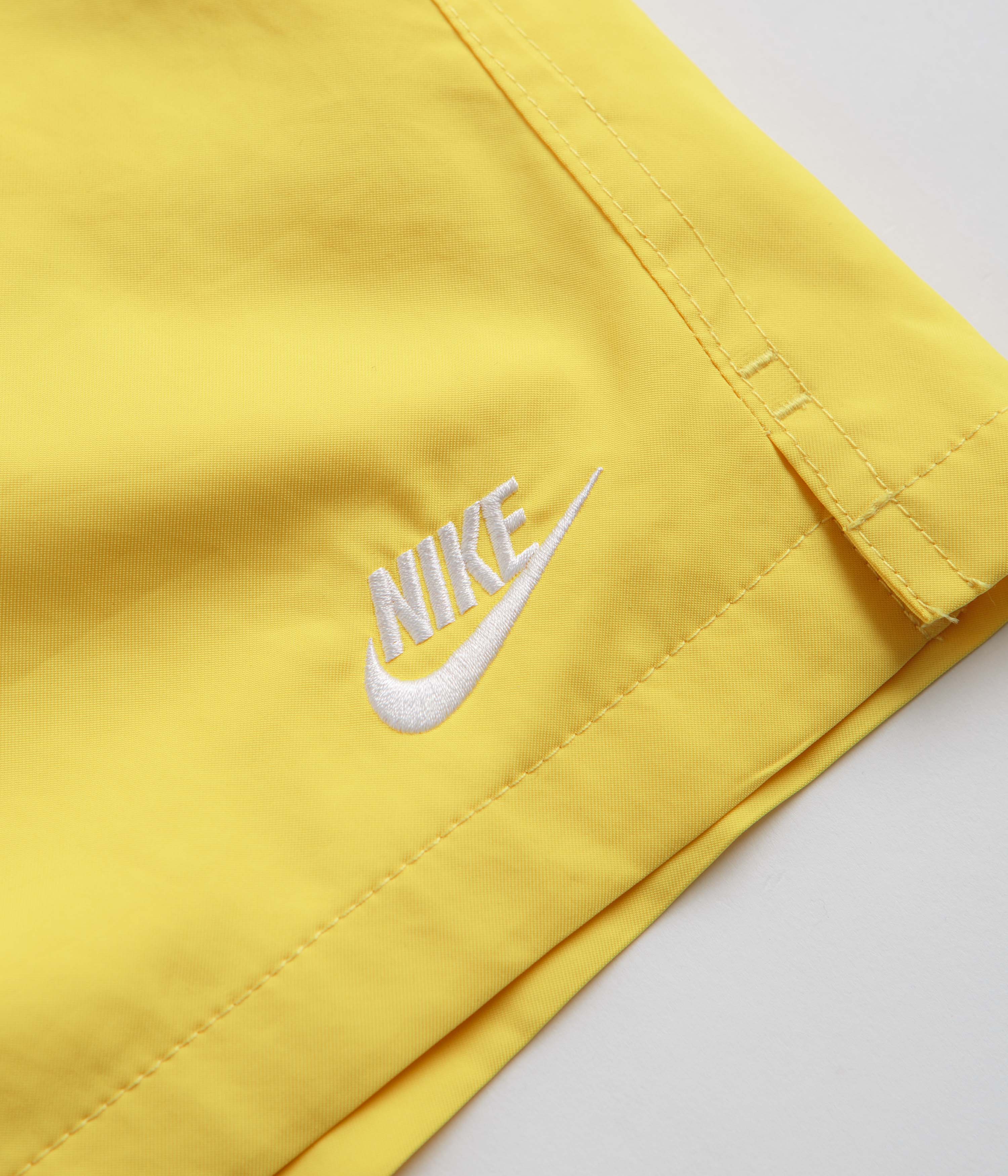 Nike Club Woven Flow Shorts - Lightening / White - Image 4