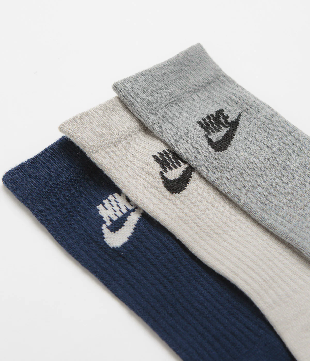 Nike Everyday Essential Crew Socks (3 Pair) - Multi / Multi - Image 3