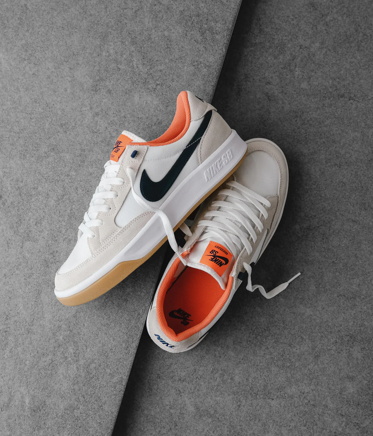 Nike SB Adversary Premium Shoes - White / Midnight Navy - Turf Orange - Image 2