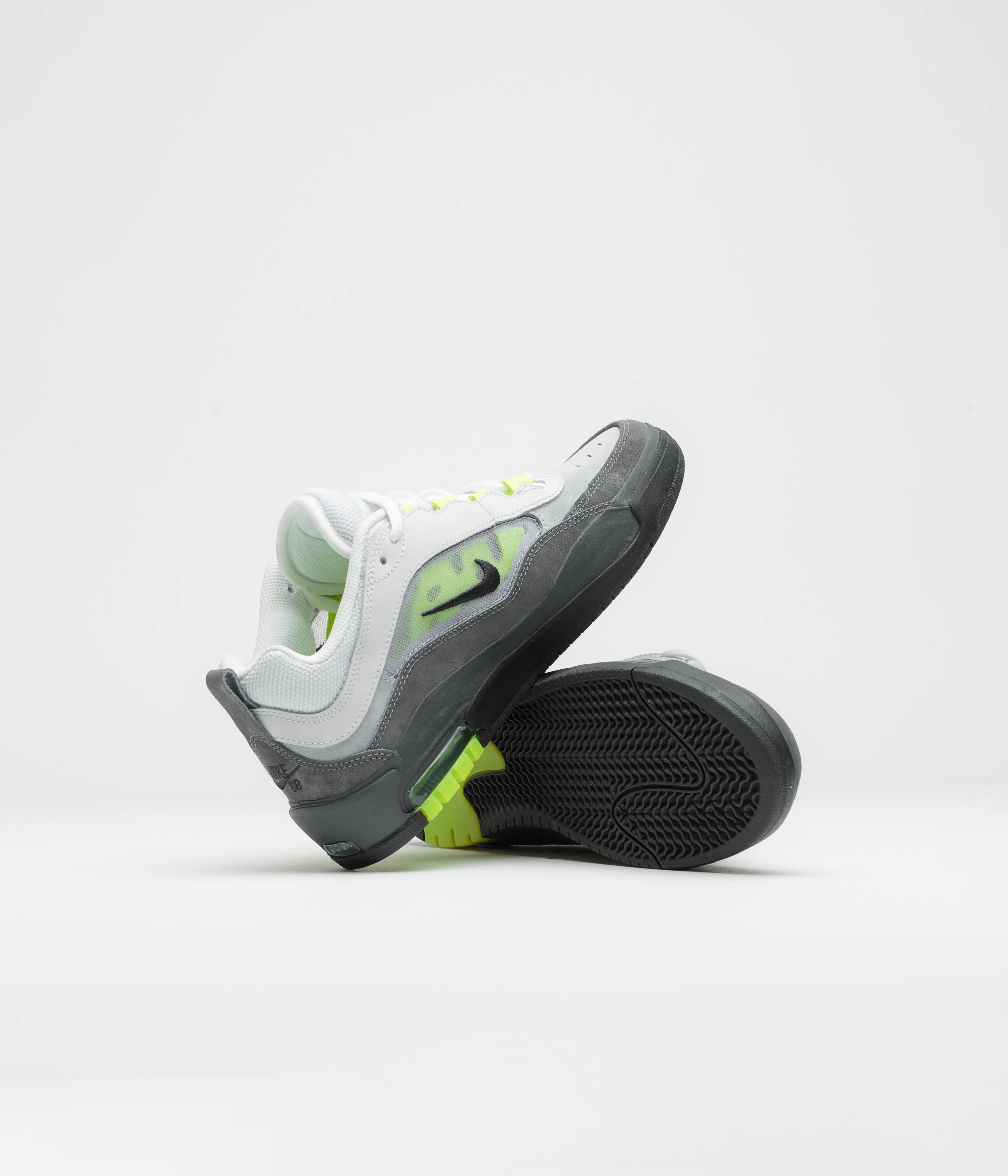 Nike SB Air Max Ishod Shoes - Black / Neon Yellow - Anthracite - Light Graphite - Image 5
