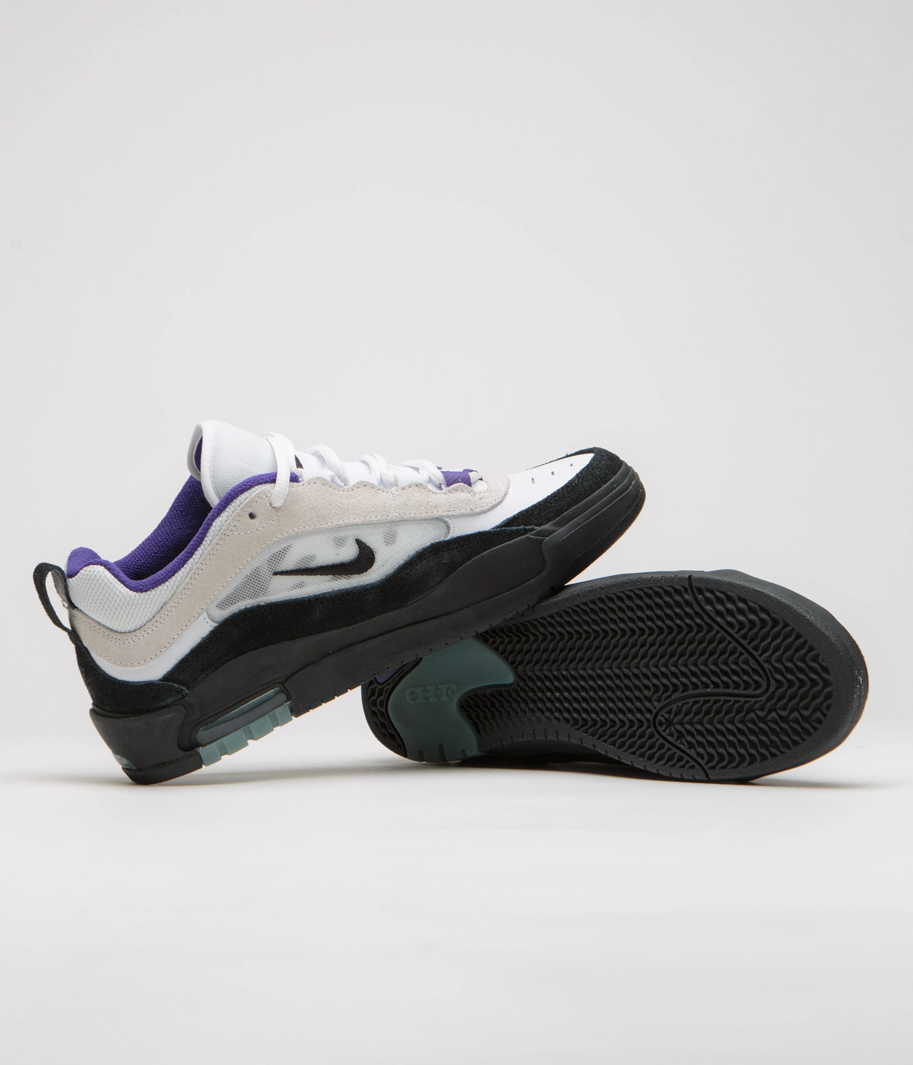 Nike SB Air Max Ishod Shoes - White / Black - Court Purple - Black - Image 5