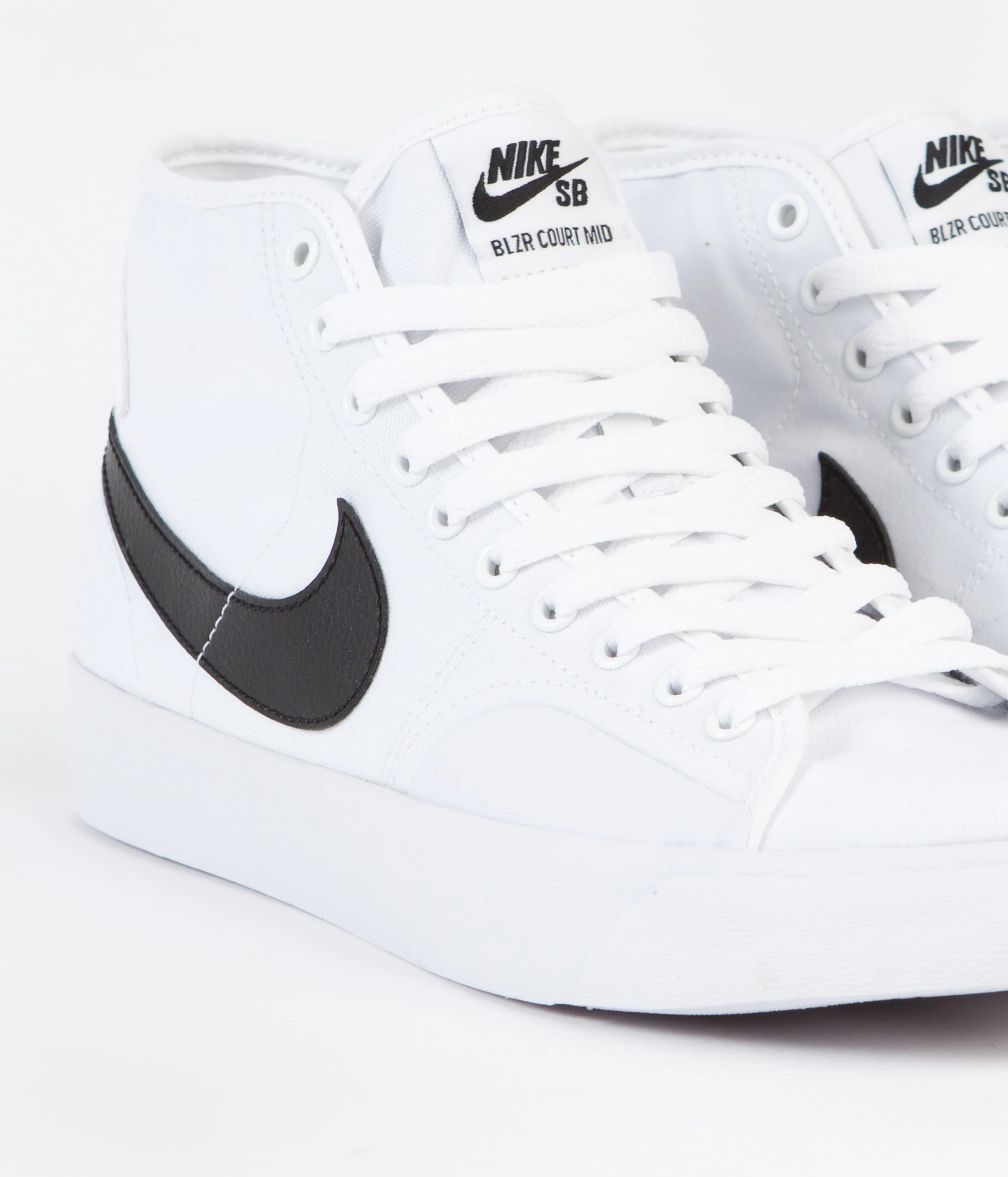 Nike SB Blazer Court Mid Shoes - White / Black - White - Image 3