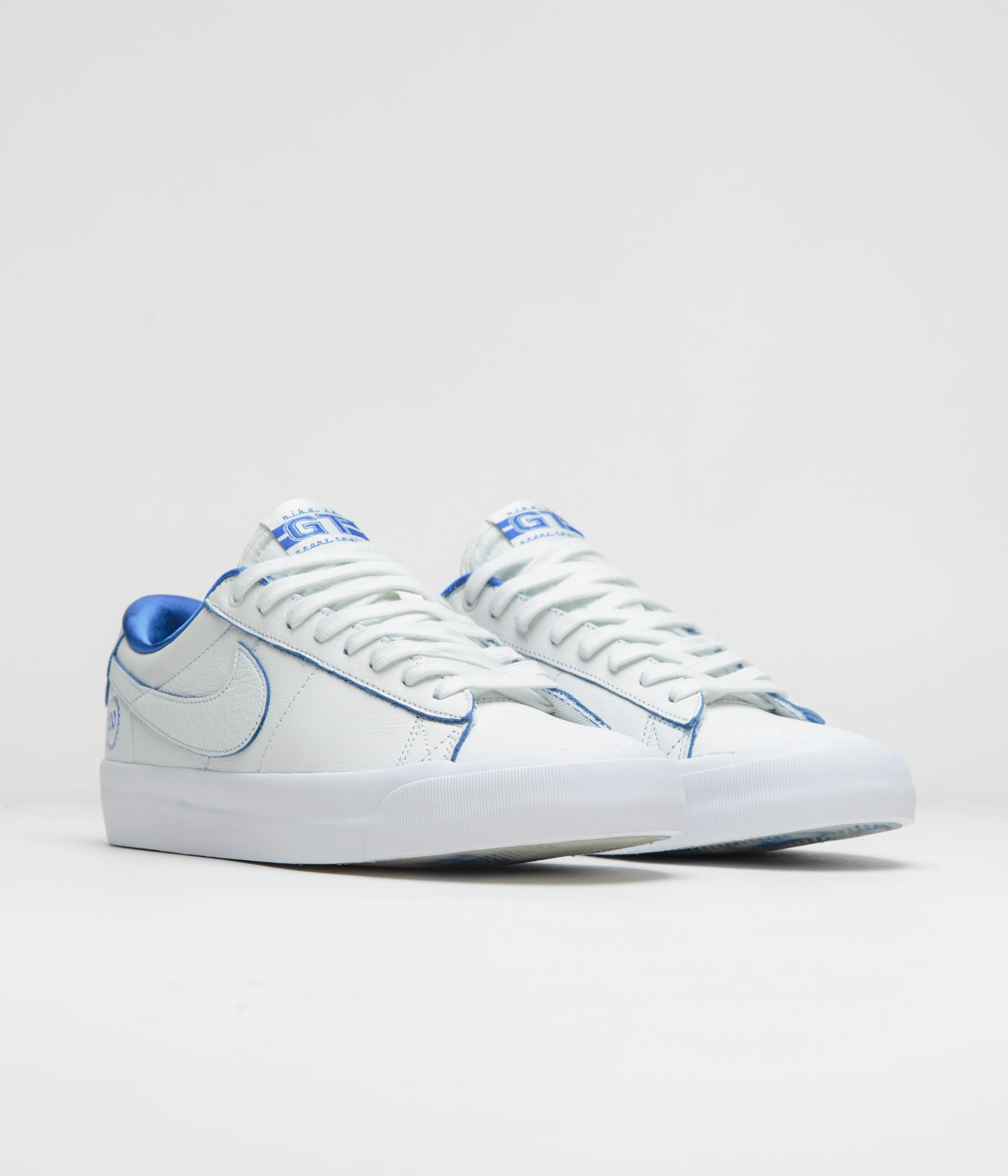 Nike SB Blazer Low Pro GT Premium Shoes - Summit White / Game Royal - Summit White - Image 2