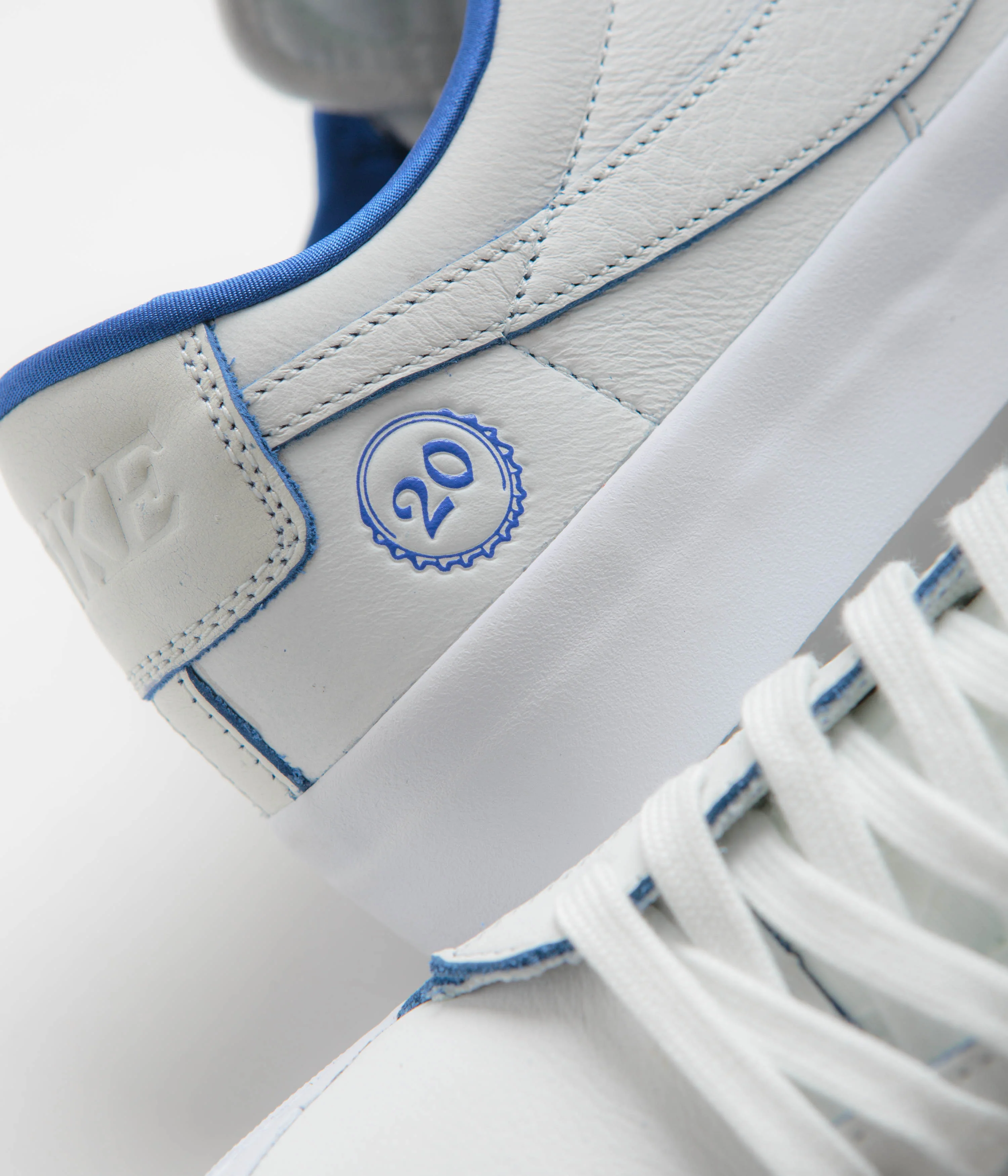 Nike SB Blazer Low Pro GT Premium Shoes - Summit White / Game Royal - Summit White - Image 3