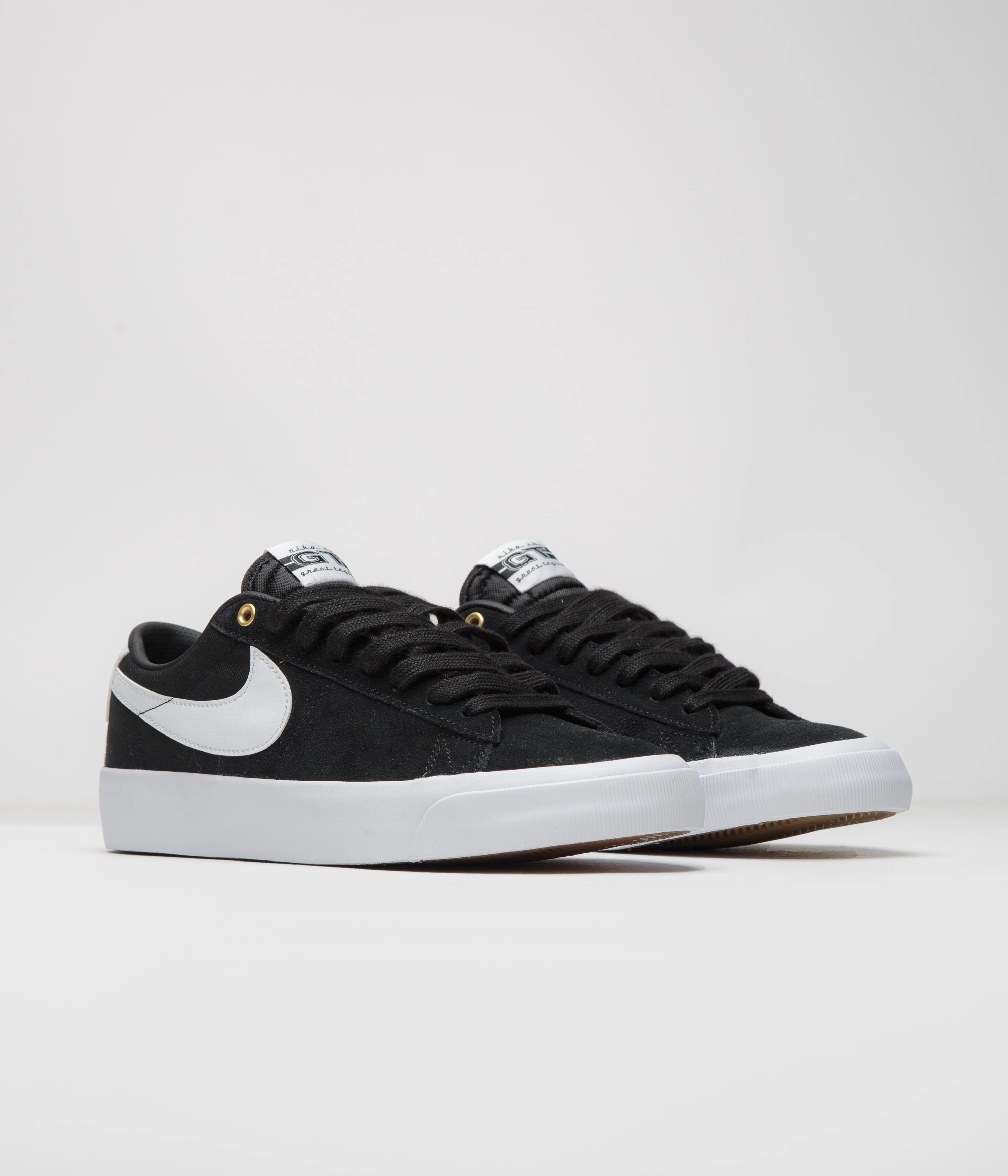 Nike SB Blazer Low Pro GT Shoes - Black / White - Black - Gum Light Brown - Image 2