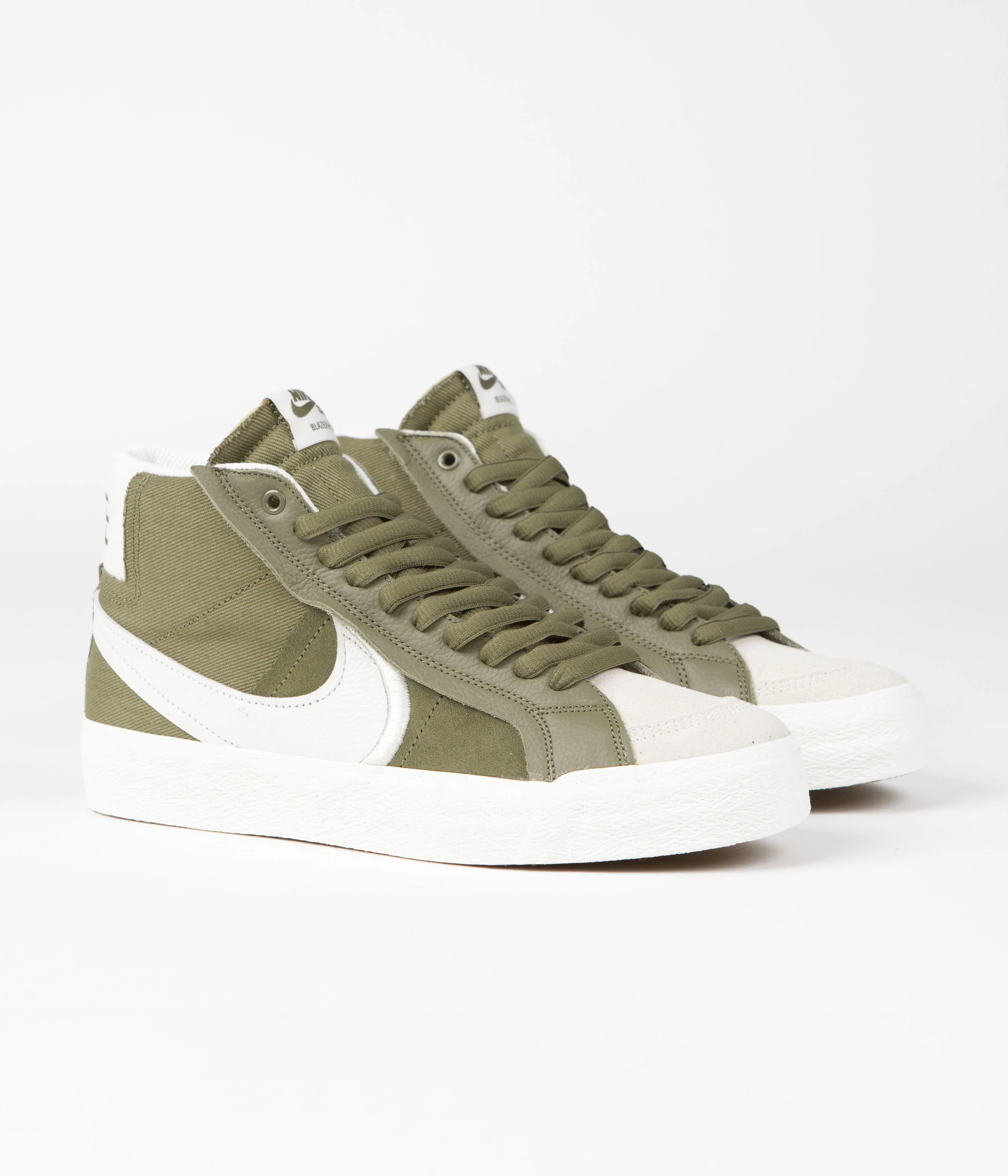 Nike SB Blazer Mid Premium Plus Shoes - Pilgrim / Phantom - Image 2