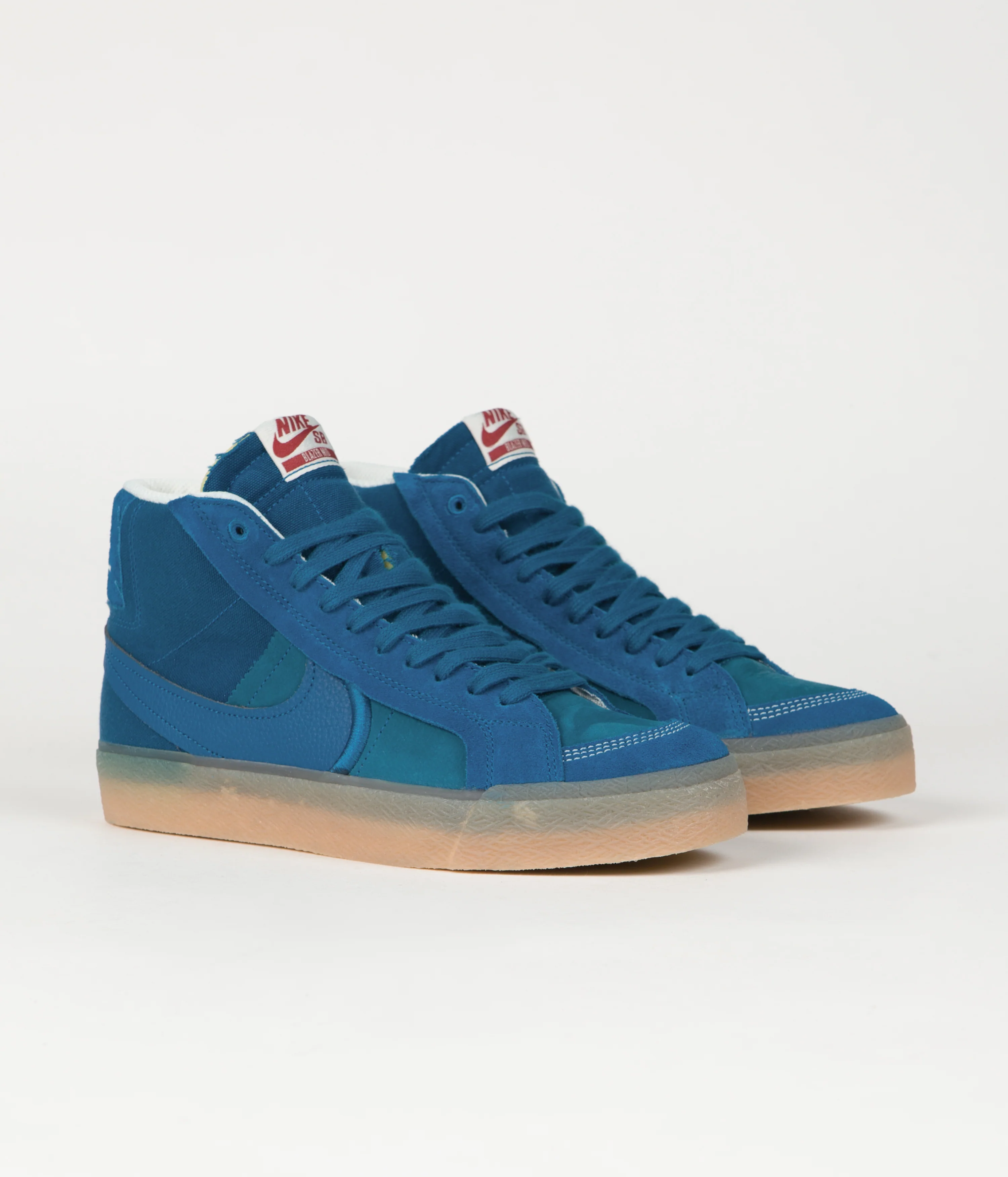 Nike SB Blazer Mid Premium Shoes - Green Abyss / Green Abyss - Phantom - Image 2