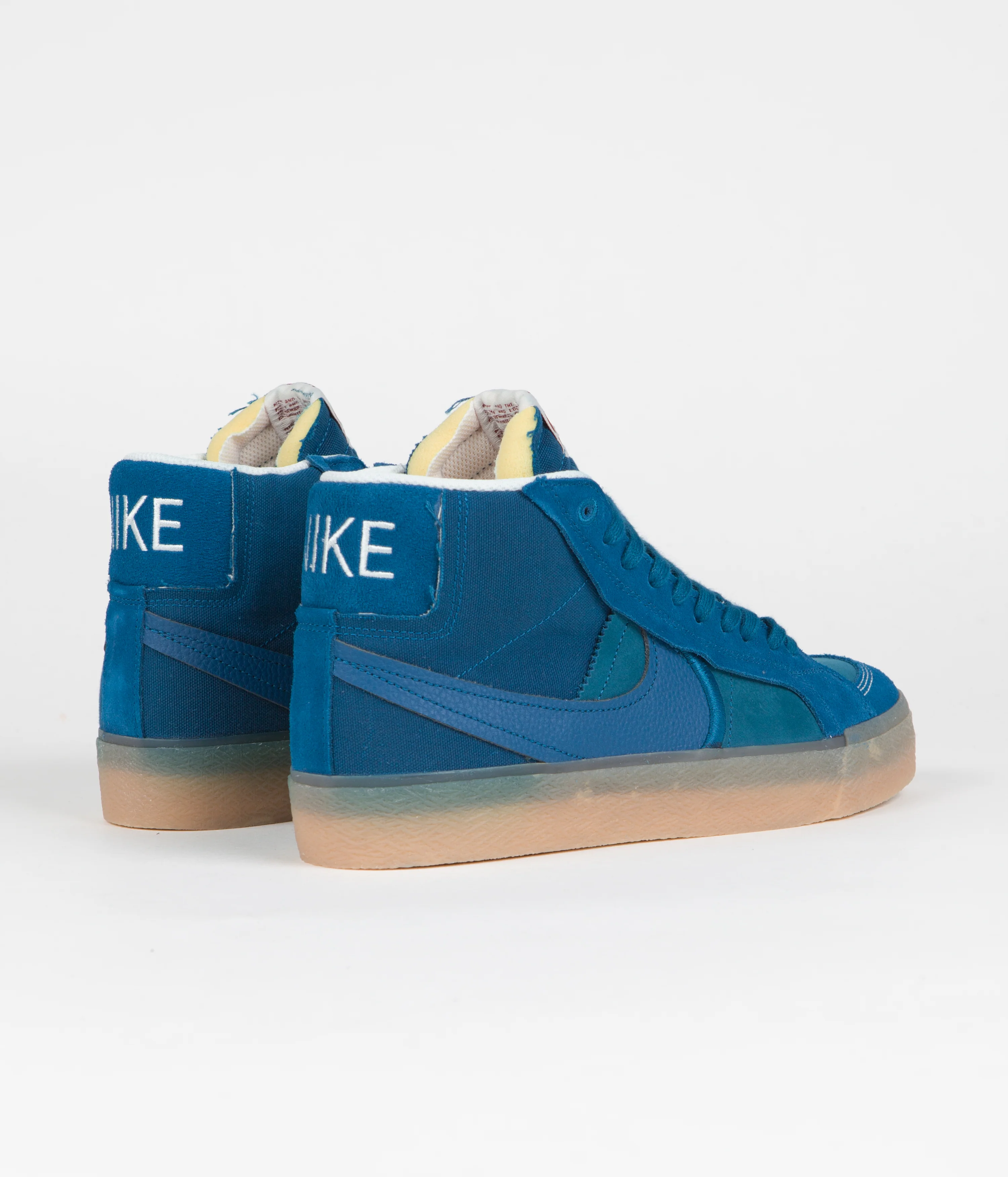 Nike SB Blazer Mid Premium Shoes - Green Abyss / Green Abyss - Phantom - Image 4