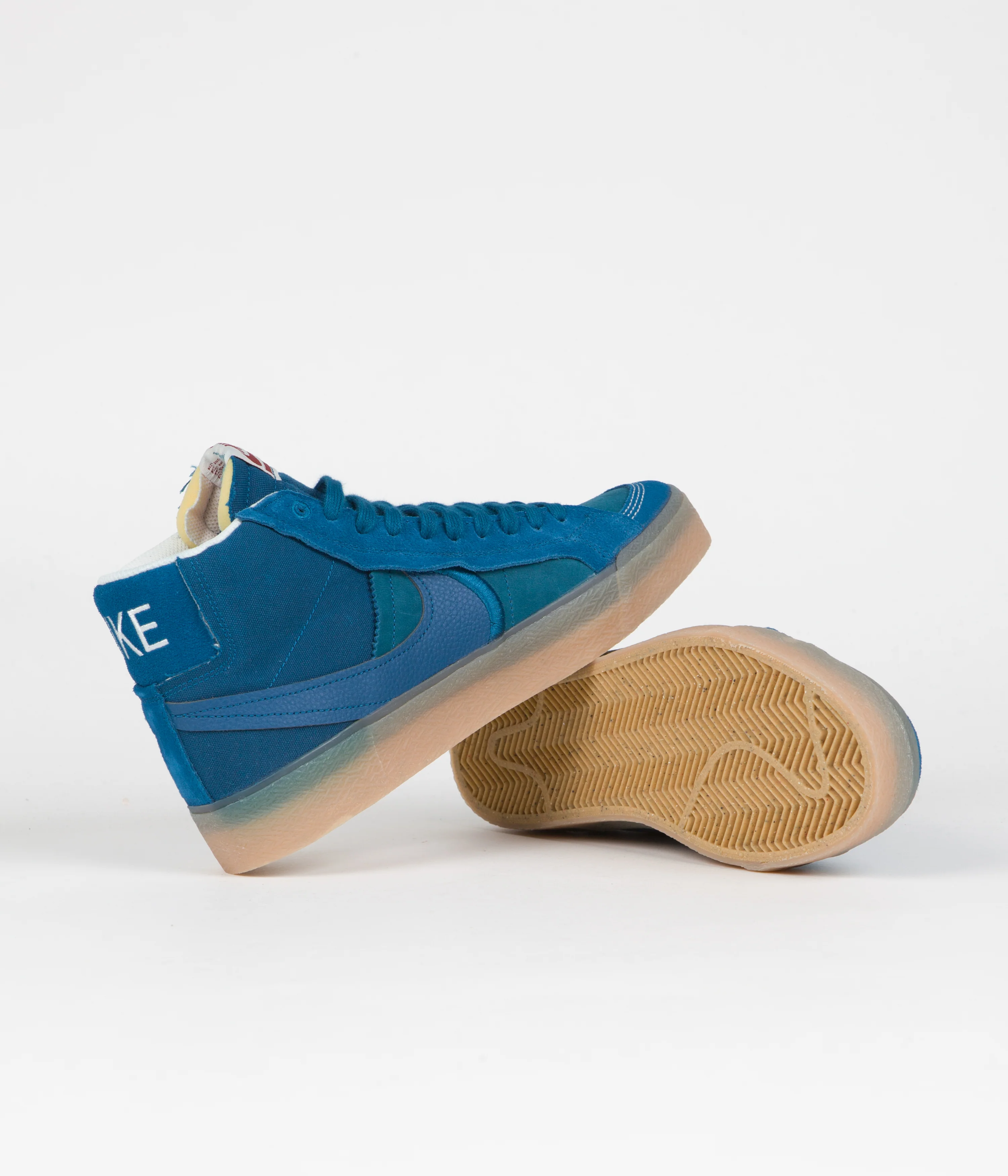 Nike SB Blazer Mid Premium Shoes - Green Abyss / Green Abyss - Phantom - Image 6