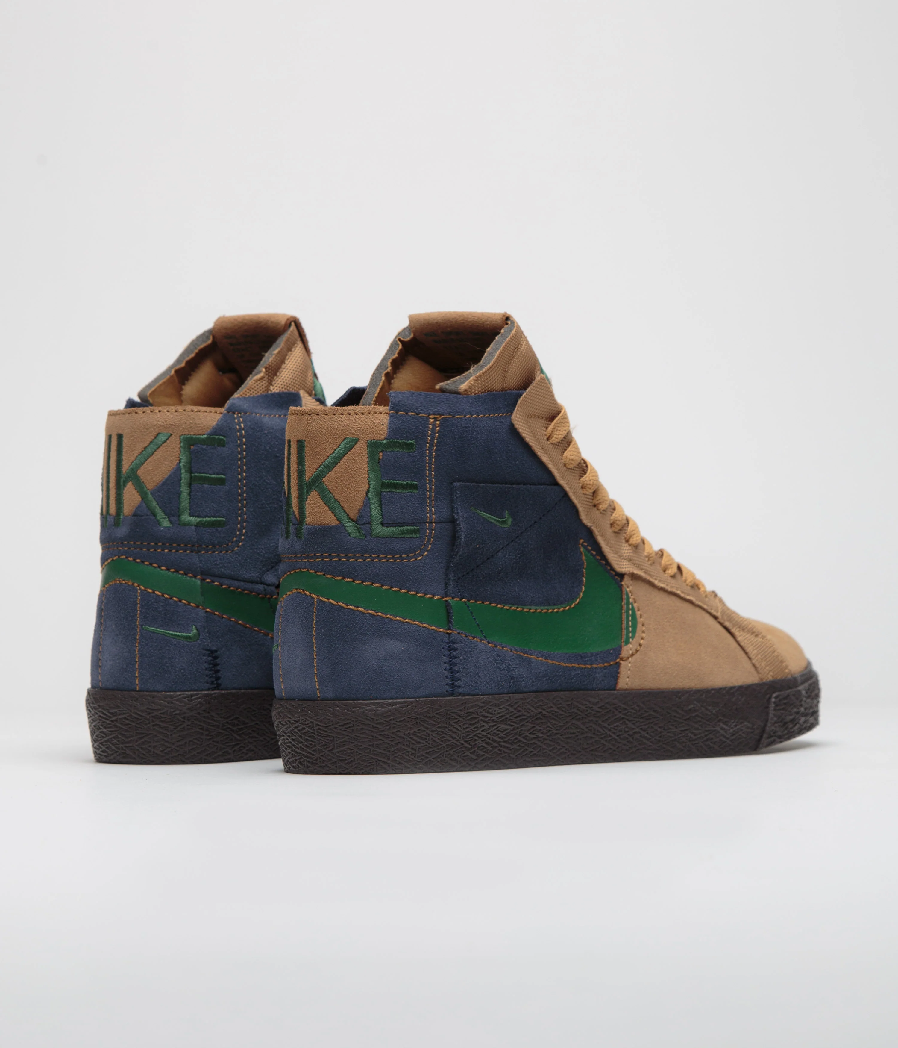 Nike SB Blazer Mid Premium Shoes - Legend Dark Brown / Fir - Obsidian - Image 4