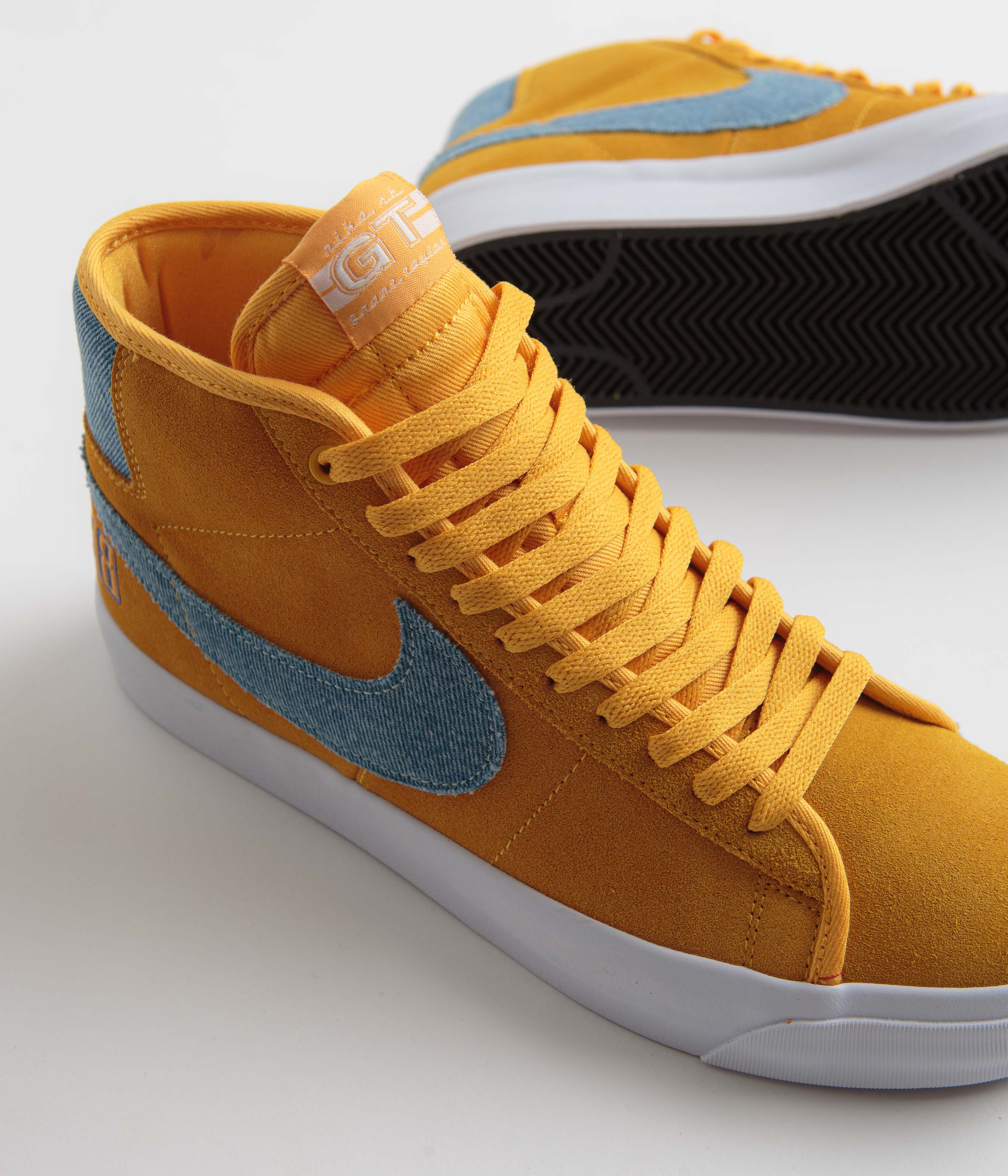 Nike SB Blazer Mid Pro GT Shoes - University Gold / Game Royal - Image 3