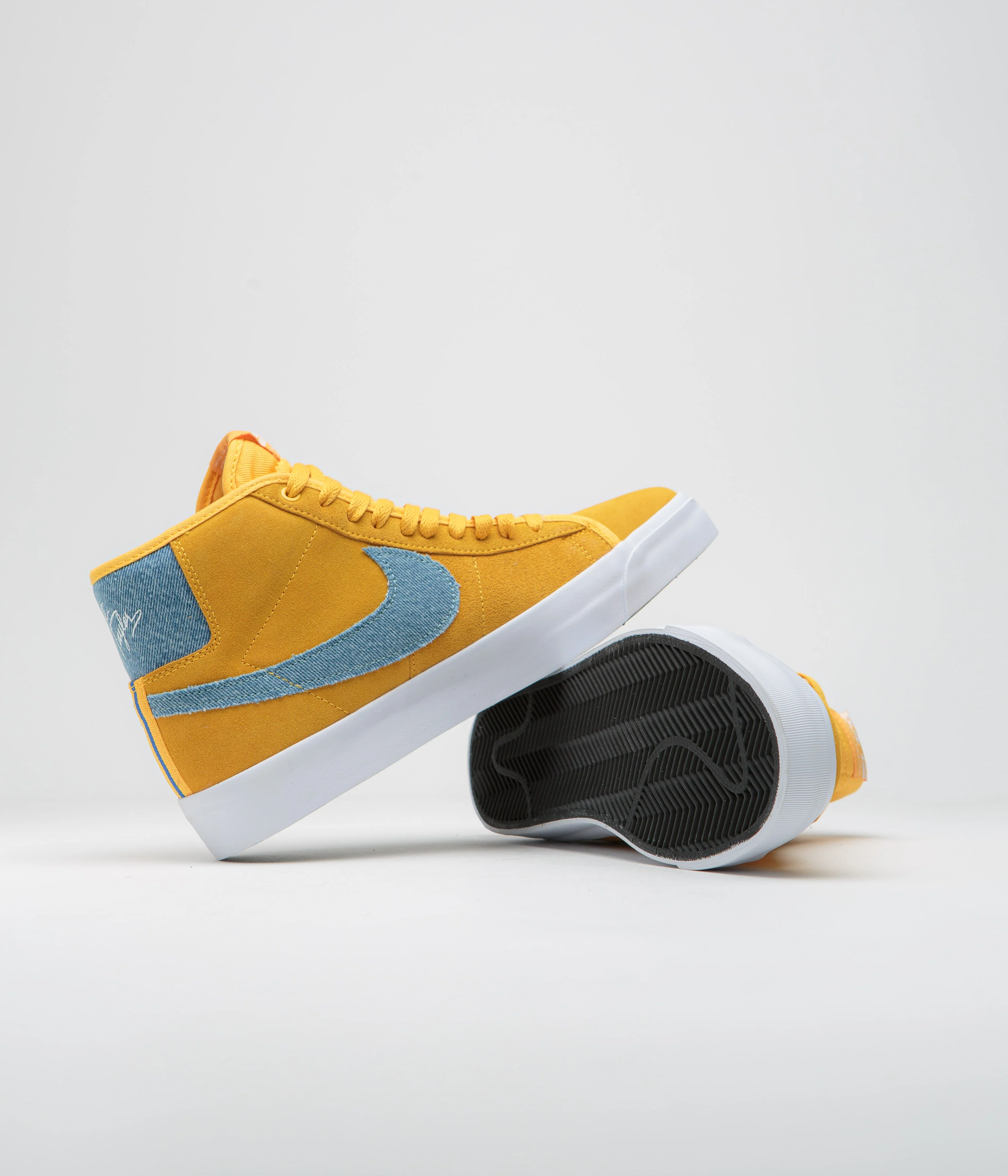 Nike SB Blazer Mid Pro GT Shoes - University Gold / Game Royal - Image 5