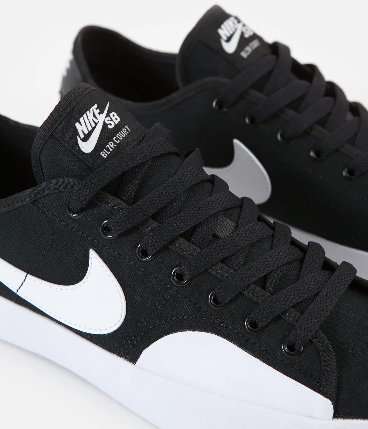 Nike SB Blazer Court Shoes - Black / White - Black - Gum Light Brown - Image 3