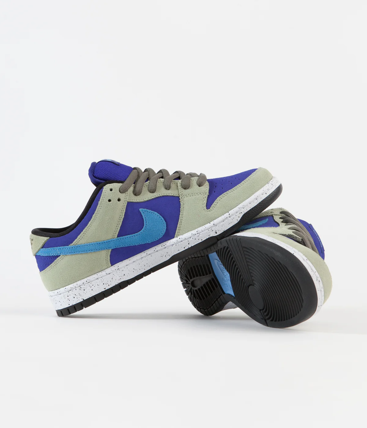 Nike SB Dunk Low Pro ACG Caldera Shoes - Celadon / Coast - Concord - Black - Image 6