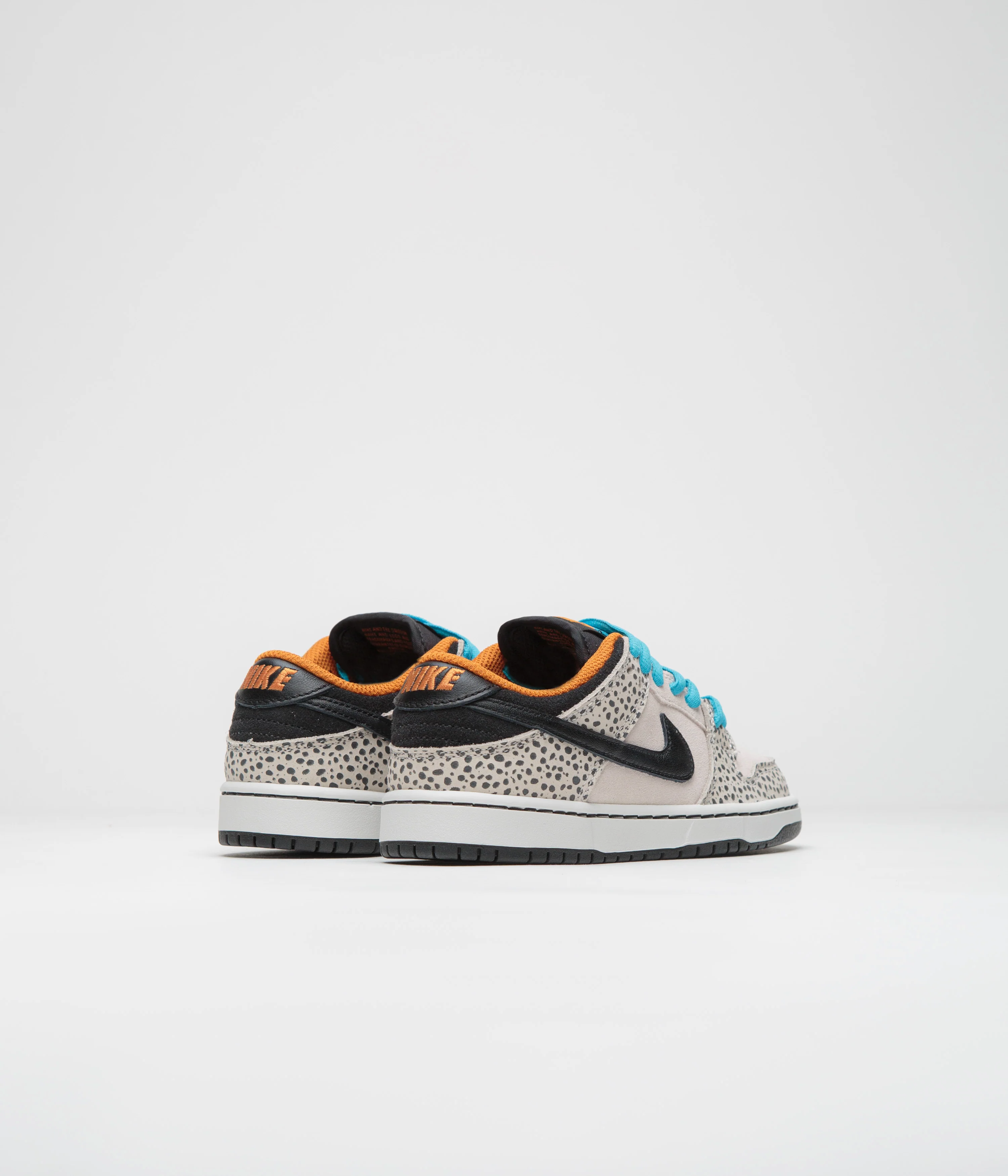 Nike SB Dunk Low Pro Electric (Preschool) Shoes - Phantom / Black - Black - Monarch - Image 3