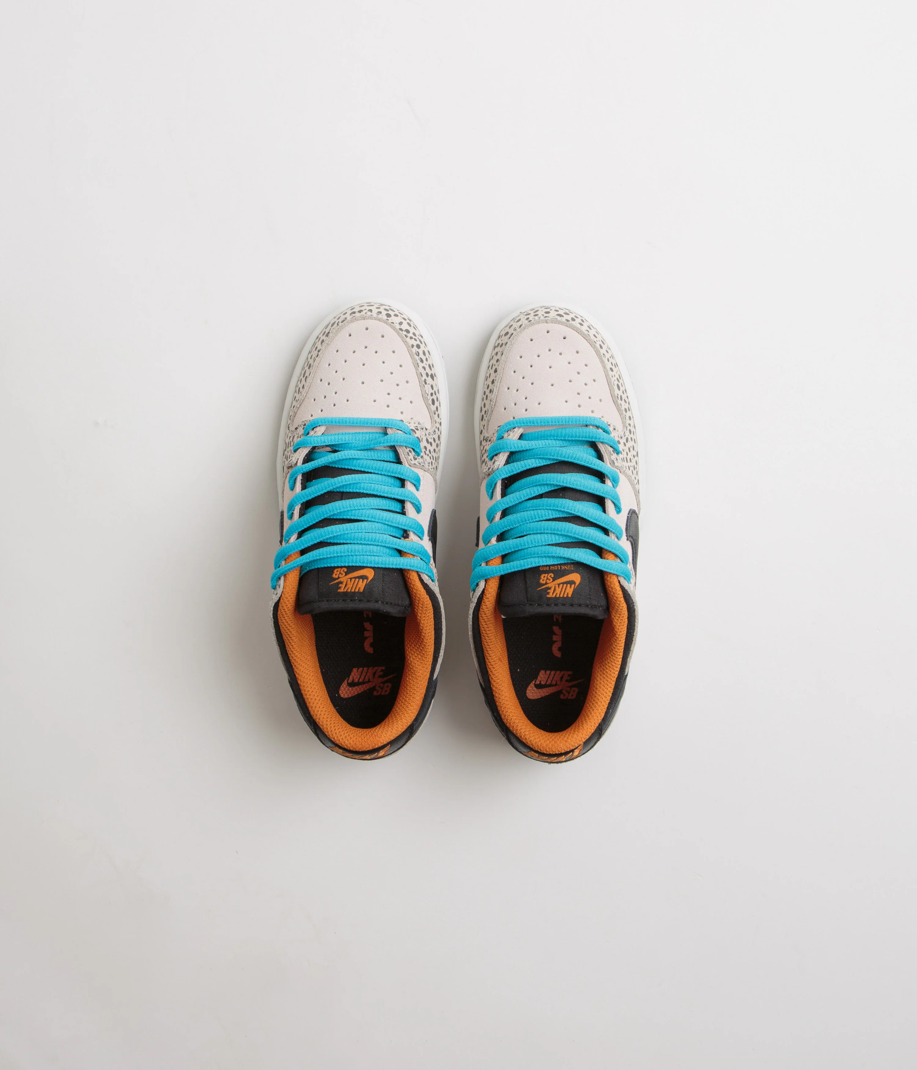 Nike SB Dunk Low Pro Electric (Preschool) Shoes - Phantom / Black - Black - Monarch - Image 7