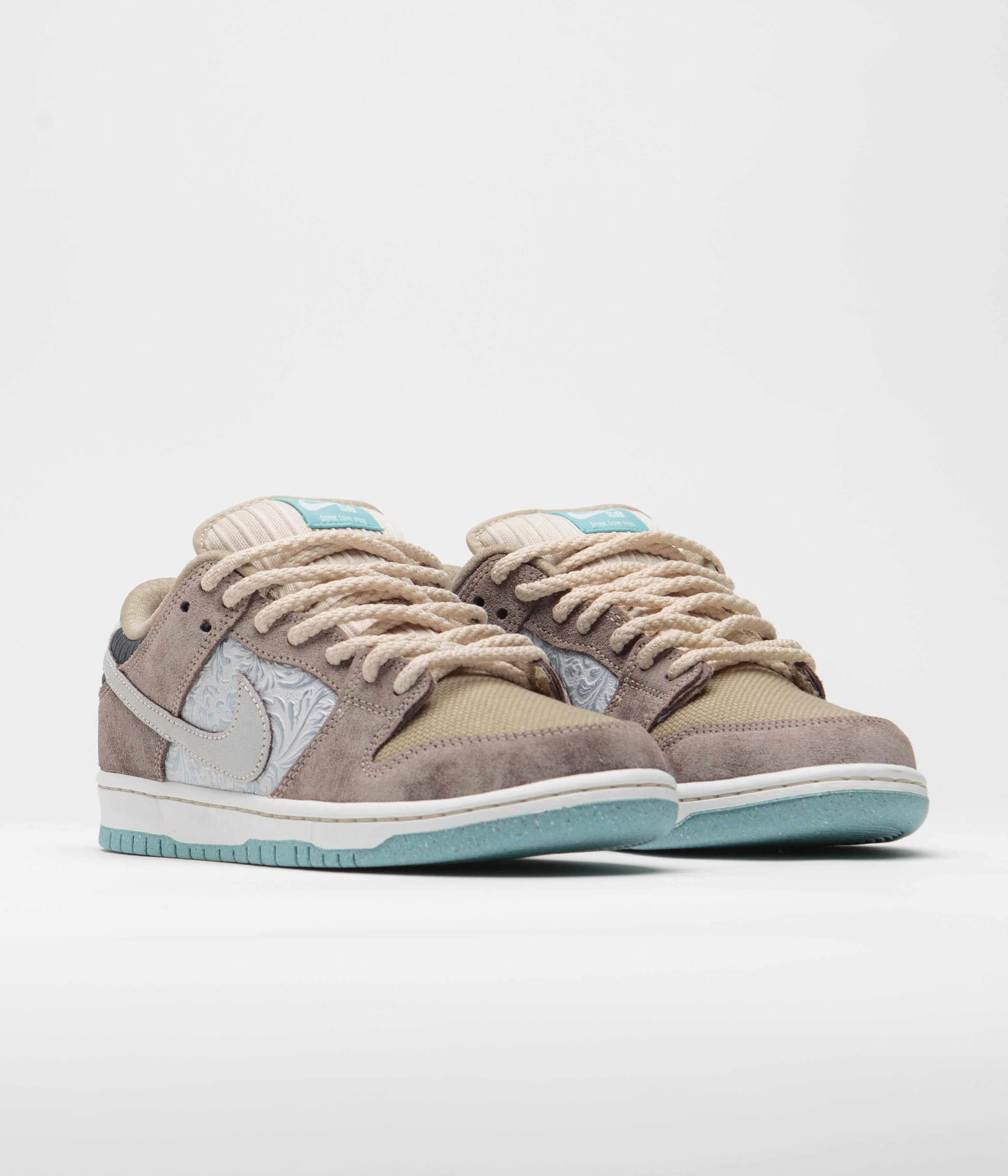 Nike SB Dunk Low Pro Premium Shoes - Baroque Brown / Summit White - Sanddrift - Image 2