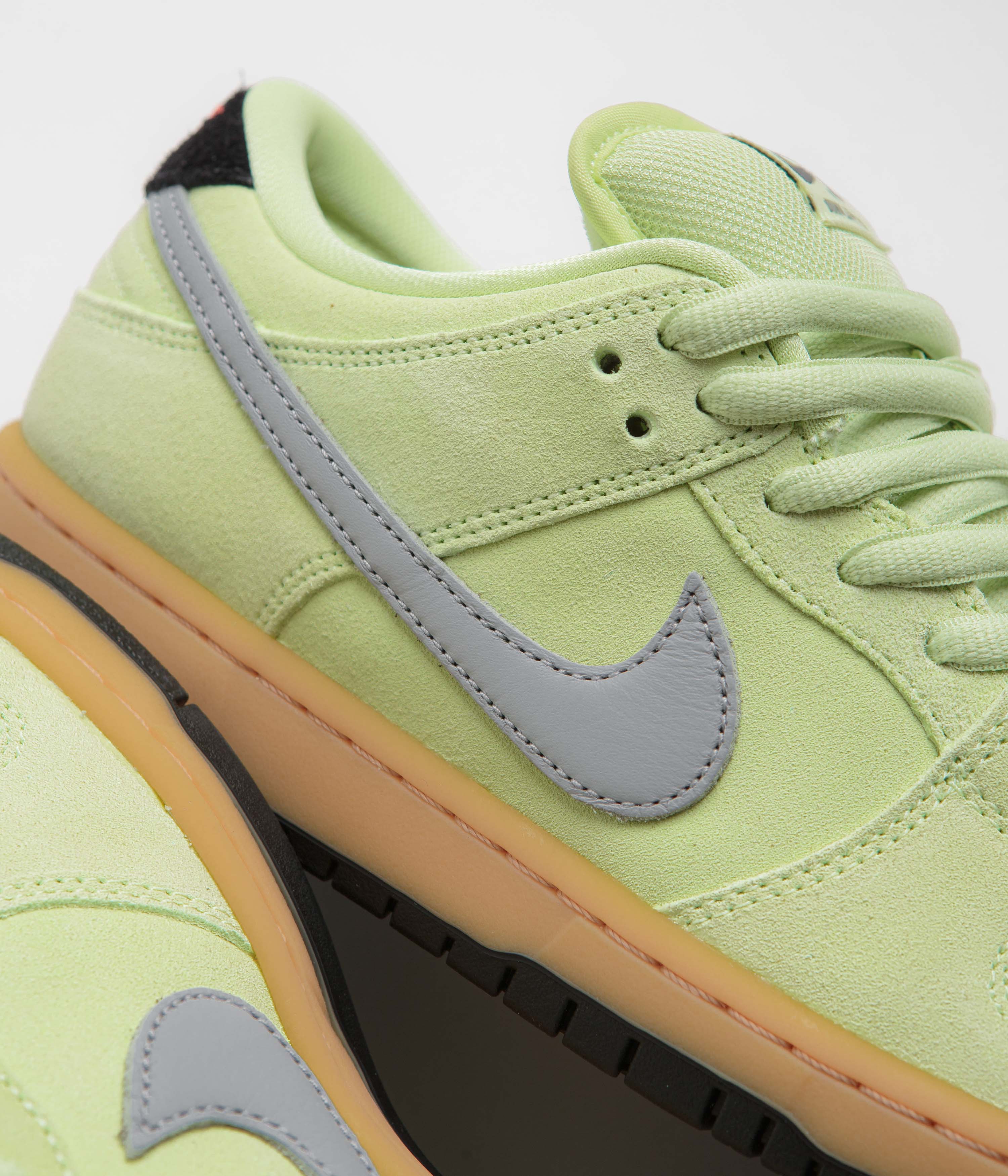 Nike SB Dunk Low Pro Premium 'Verdugo Mountain' Shoes - Pistachio Frost / Wolf Grey - Black - Image 3