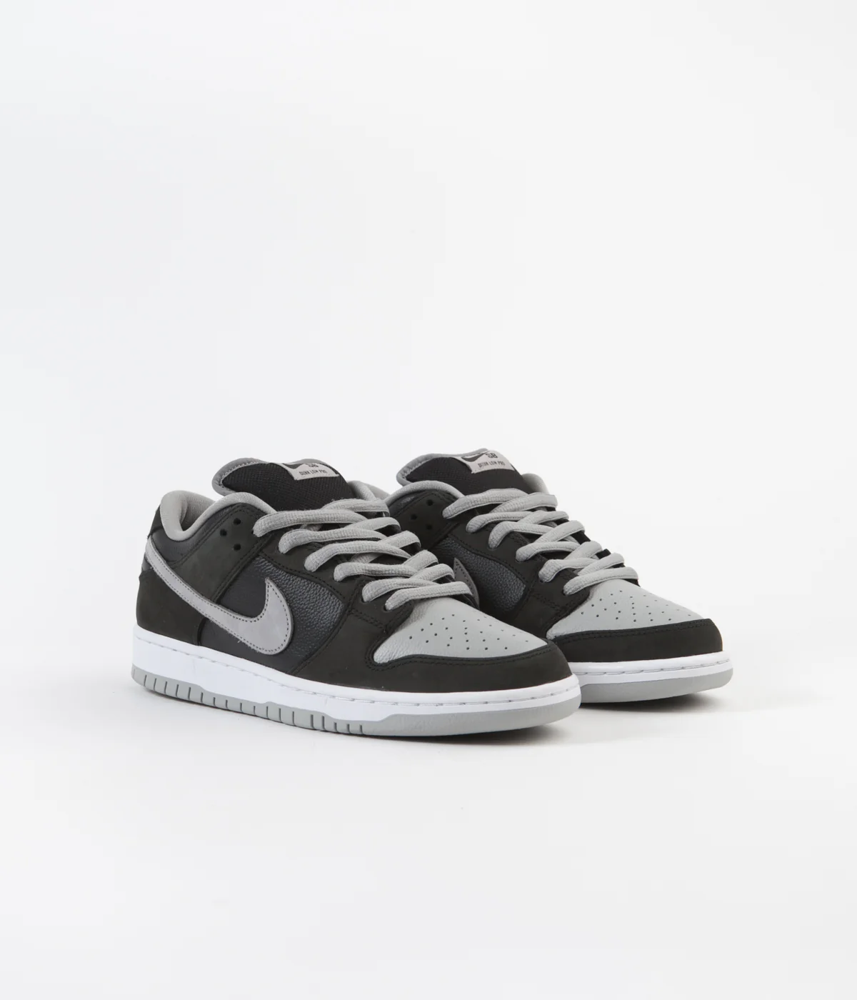 Nike SB Dunk Low Pro Shoes - Black / Medium Grey - Black - White - Image 2