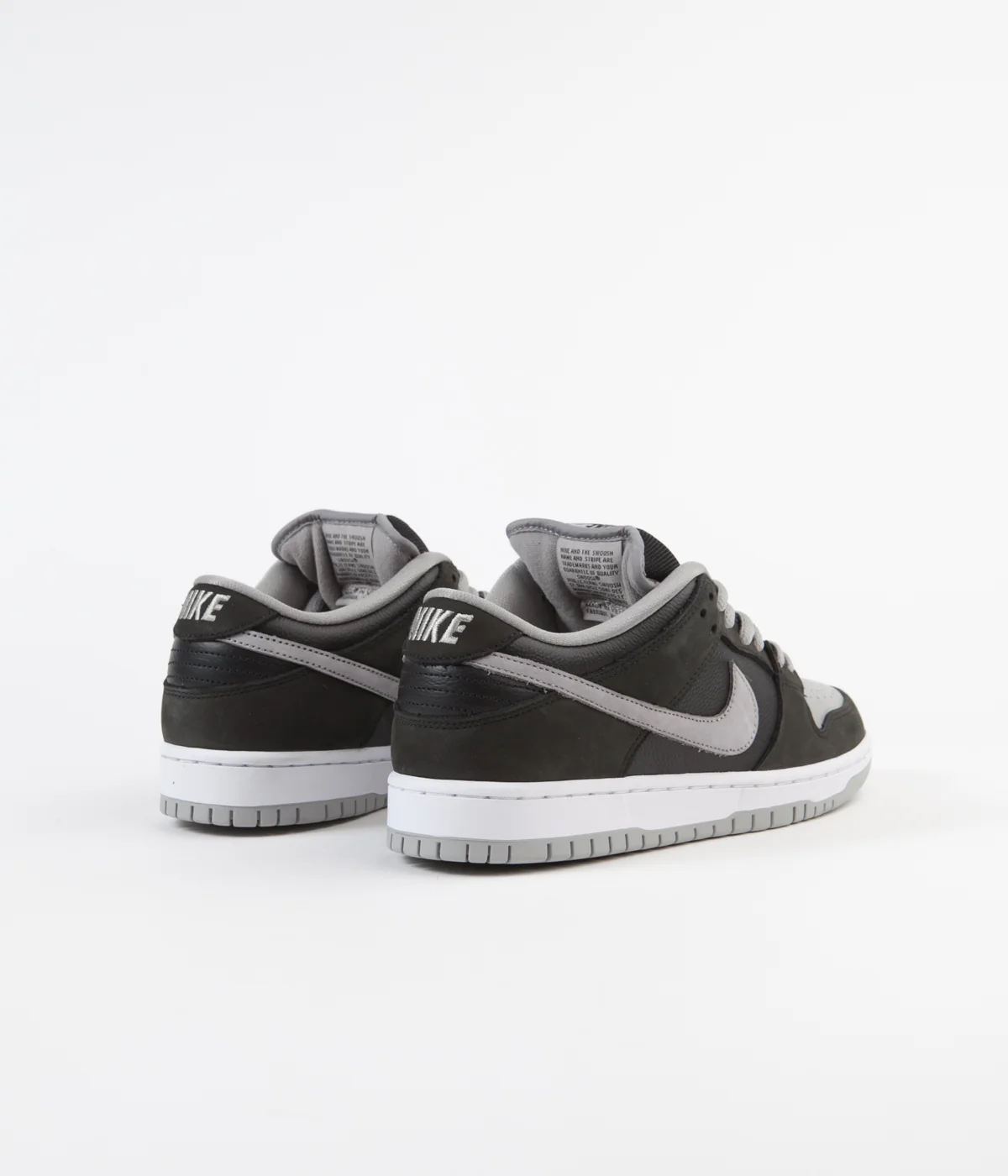 Nike SB Dunk Low Pro Shoes - Black / Medium Grey - Black - White - Image 4