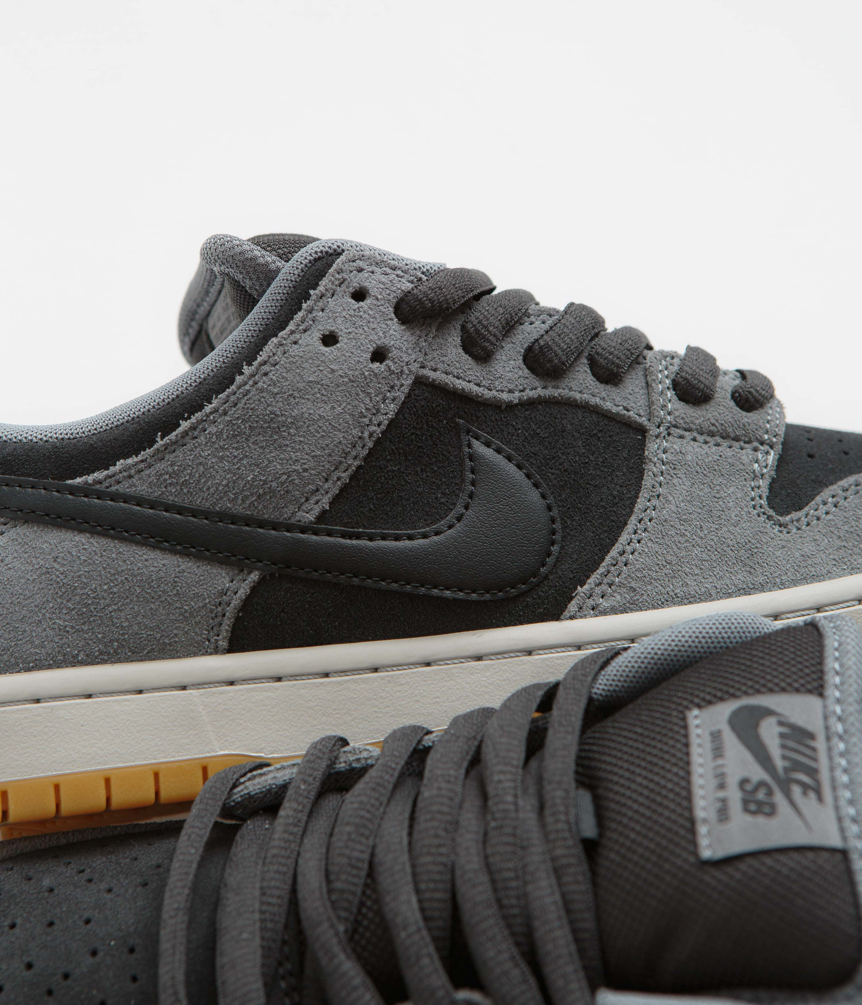 Nike SB Dunk Low Pro Shoes - Dark Smoke Grey / Black - Smoke Grey - Image 4