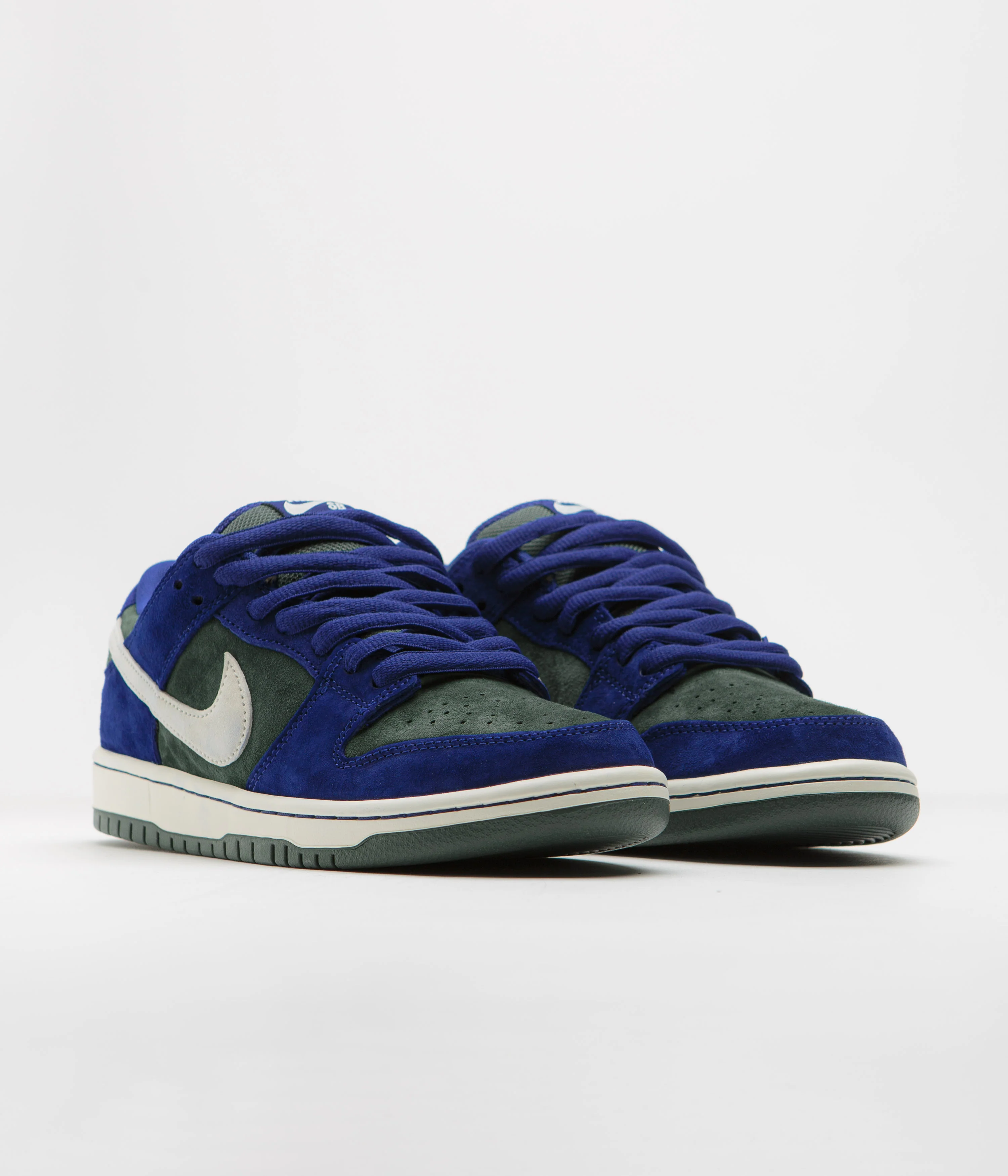 Nike SB Dunk Low Pro 'Wildcard' Shoes - Deep Royal Blue / Sail - Vintage Green - Image 3