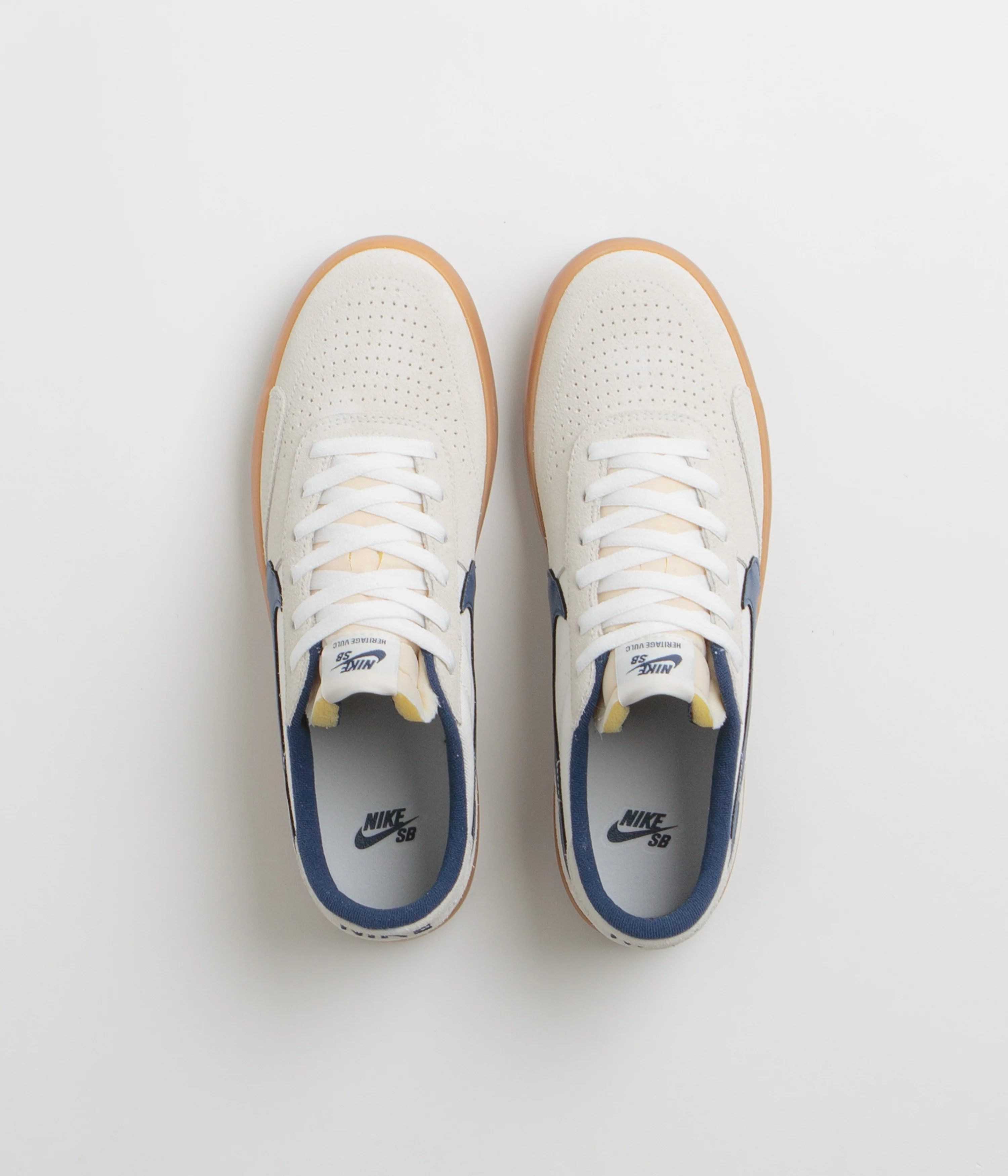 Nike SB Heritage Vulc Shoes - Summit White / Navy - White - Gum Light Brown - Image 7