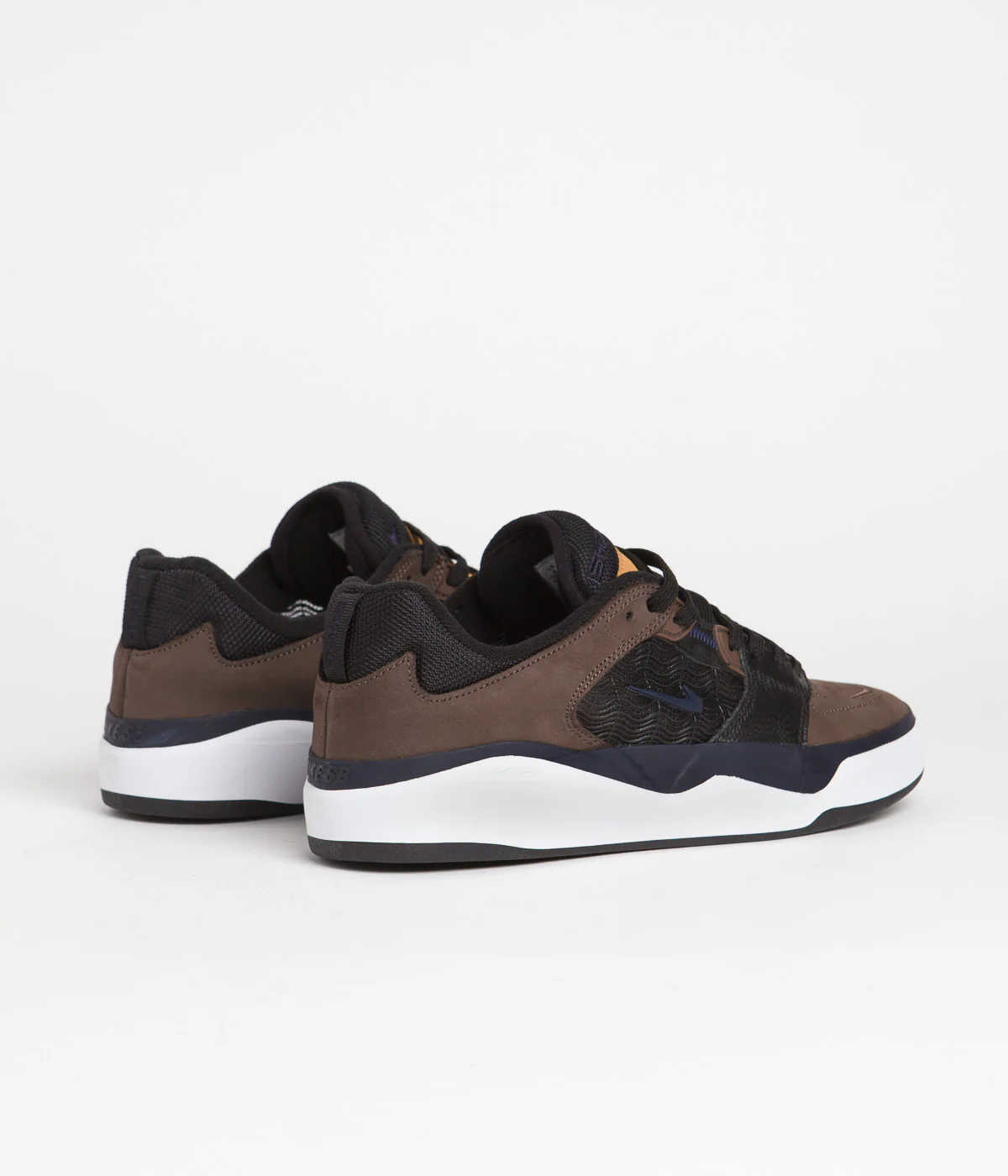 Nike SB Ishod Premium Shoes - Baroque Brown / Obsidian - Black - Image 3