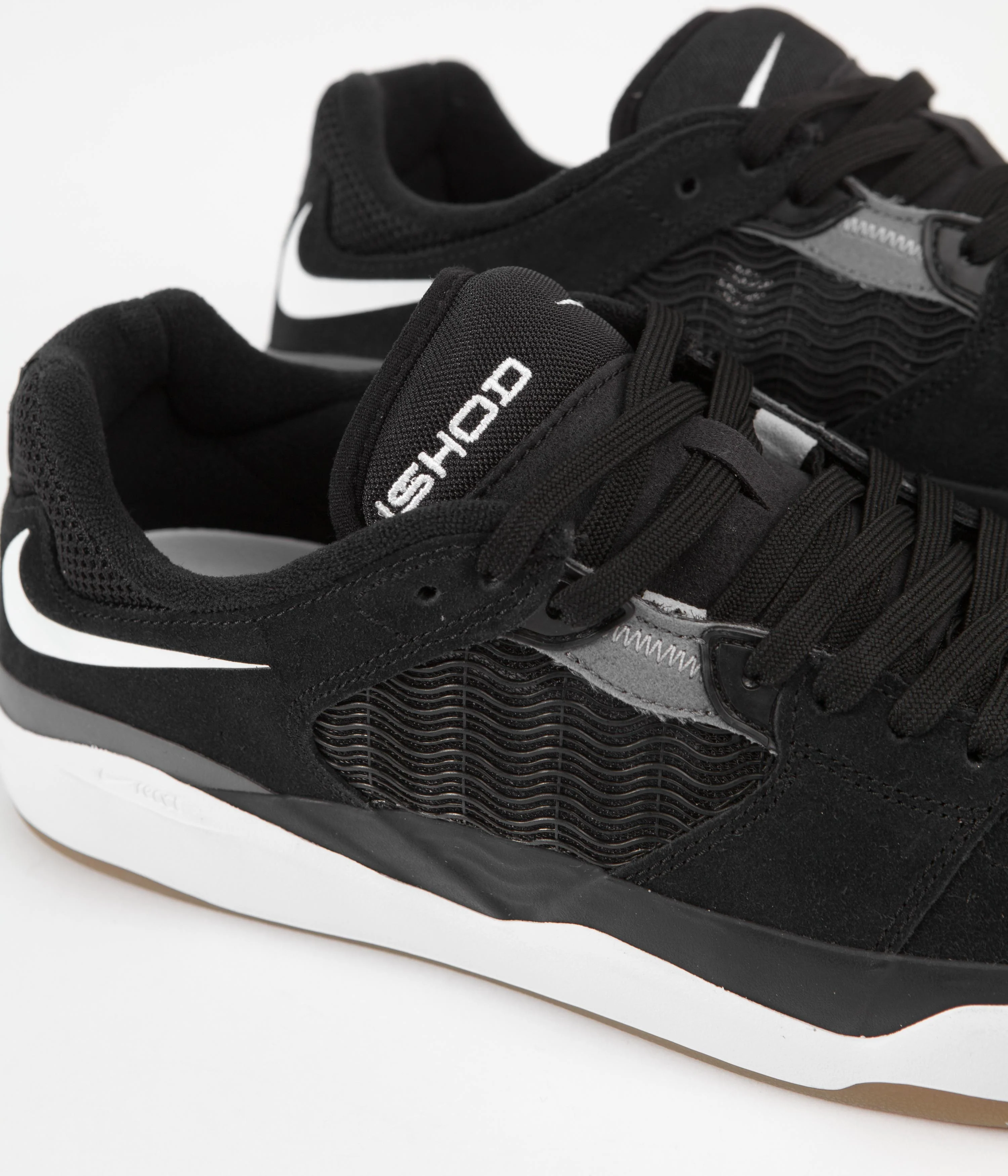 Nike SB Ishod Shoes - Black / White - Dark Grey - Black - Image 3