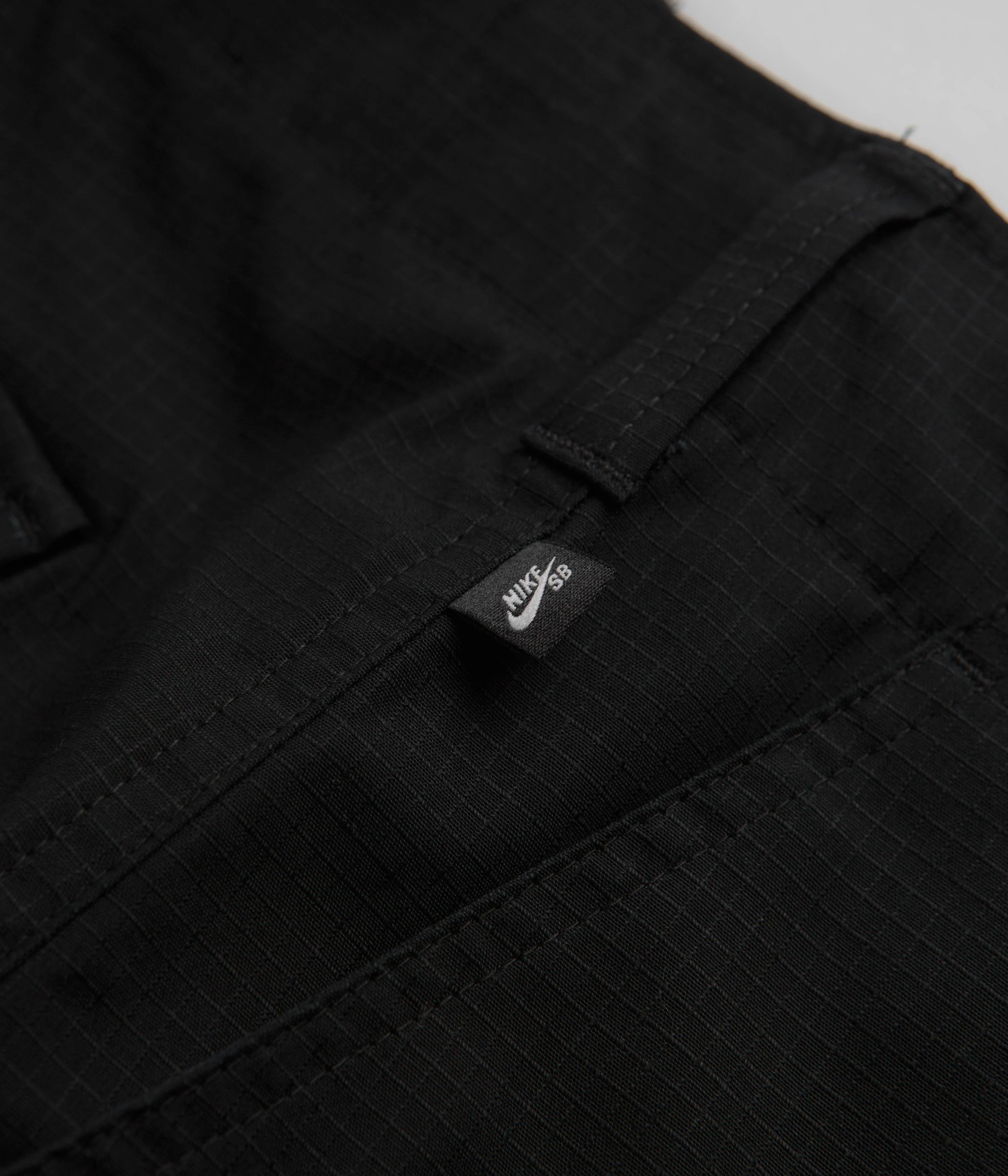 Nike SB Kearny Cargo Shorts - Black - Image 7
