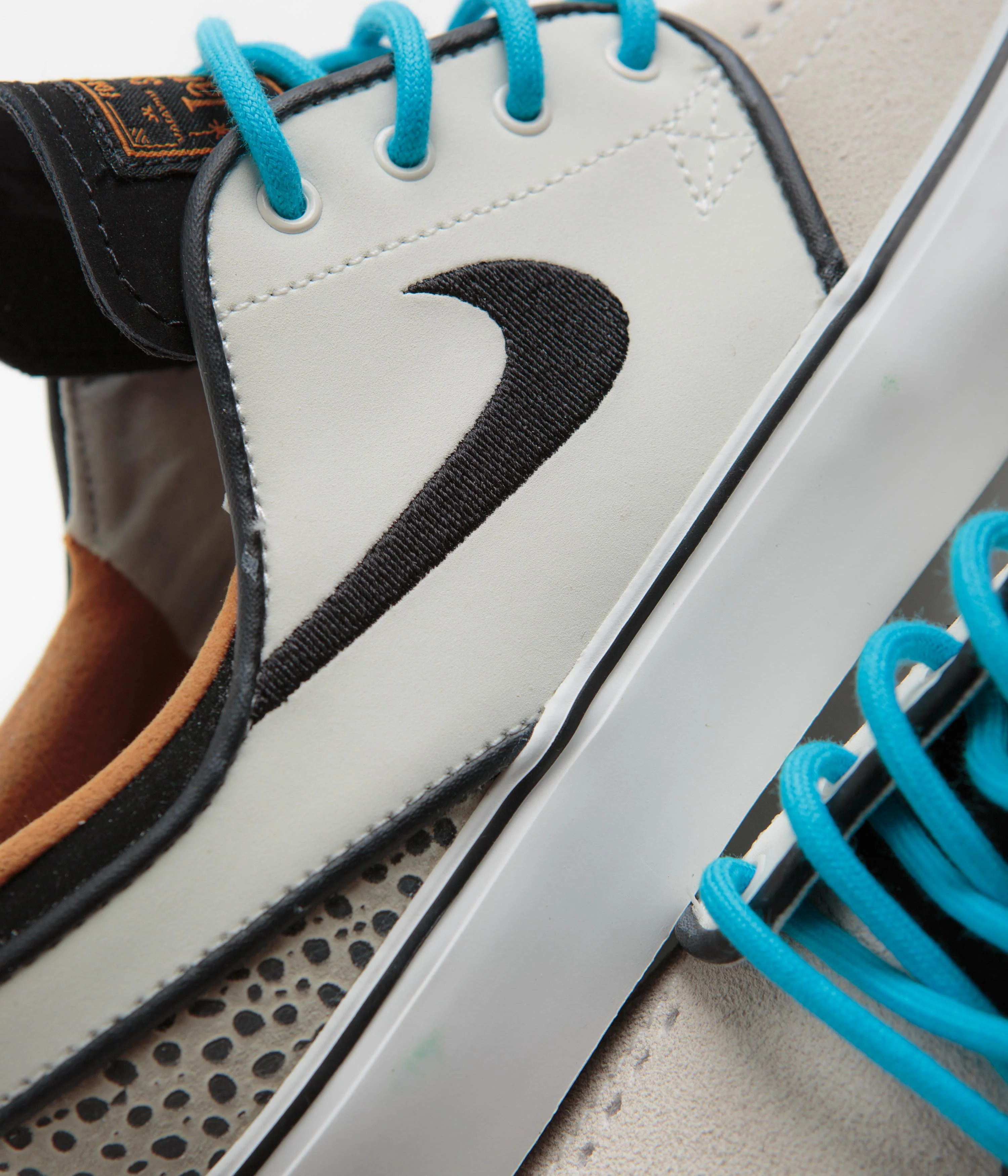Nike SB Kids Janoski Electric Shoes - Phantom / Black - Black - Monarch - Image 3