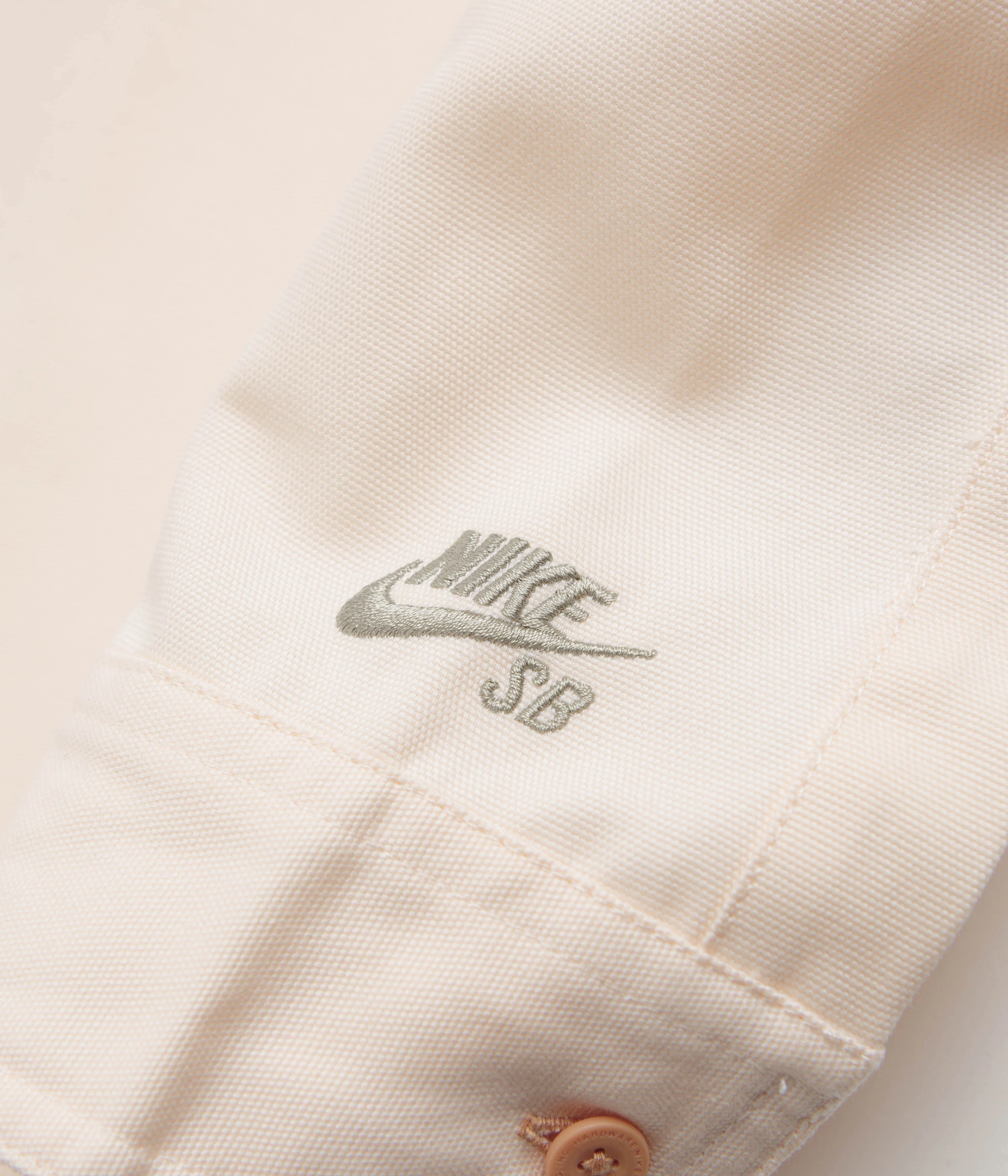Nike SB New Essential Woven Shirt - Guava Ice / Neutral Olive - Image 5