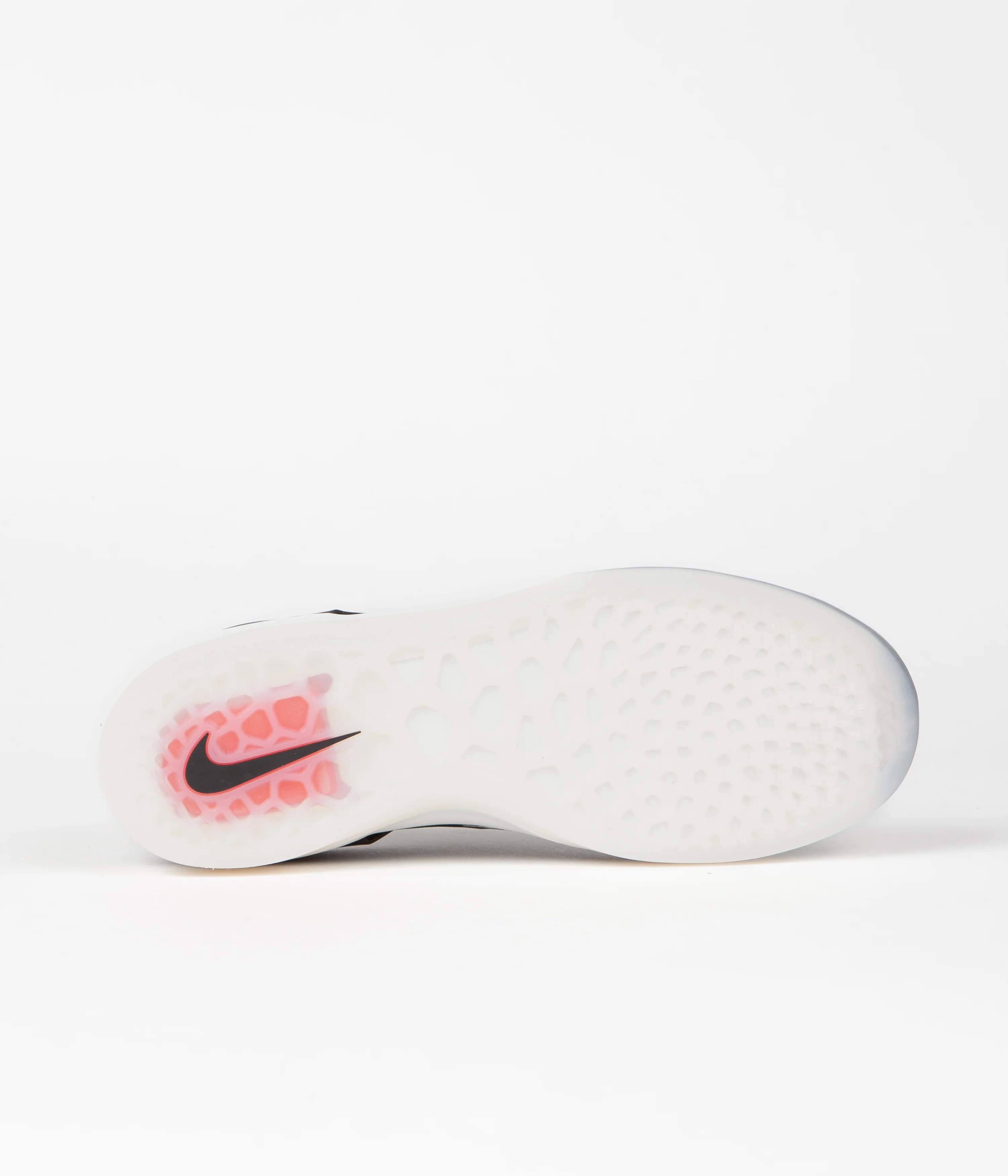 Nike SB Nyjah 3 Shoes - Black / White - Black - Summit White - Image 5