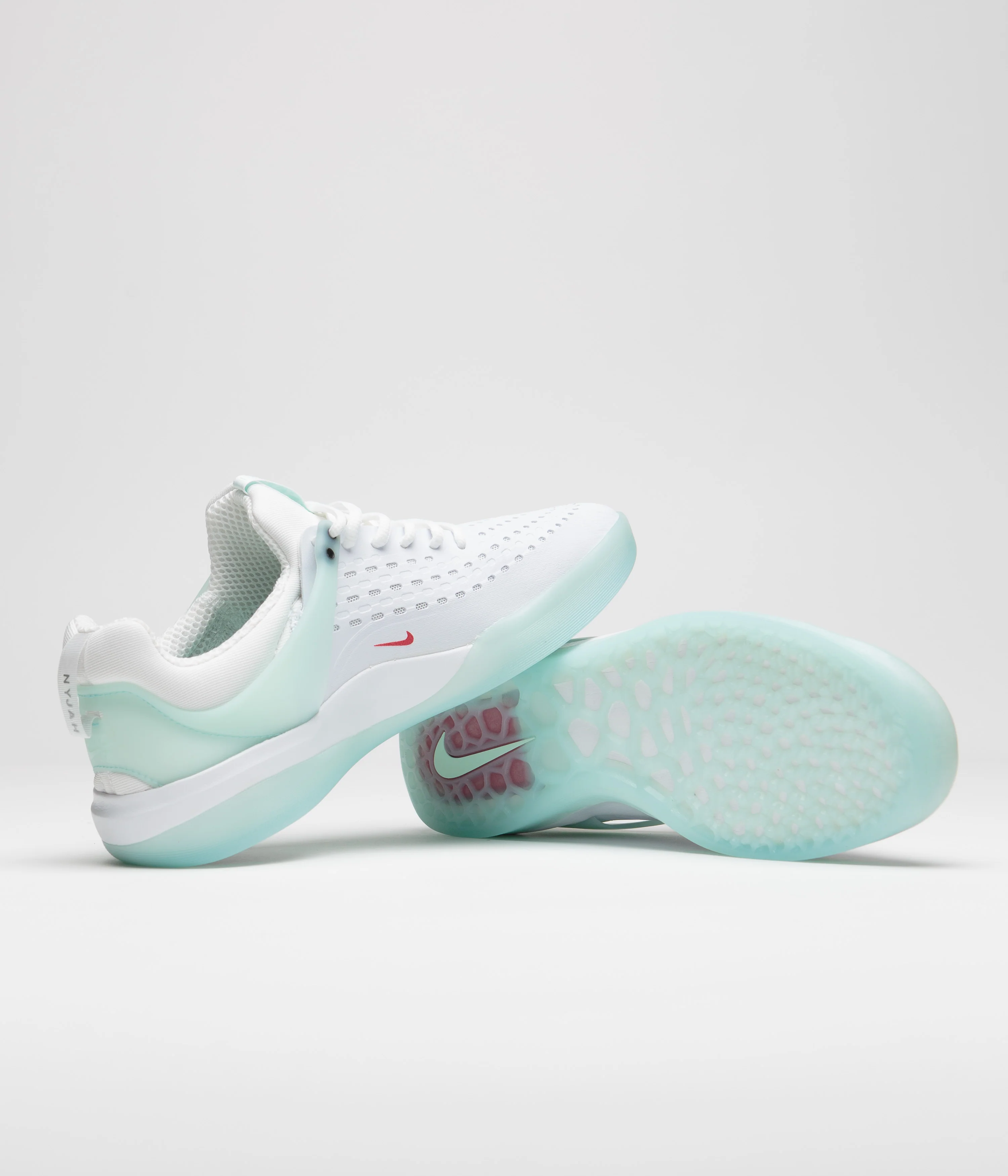 Nike SB Nyjah 3 Shoes - Skylight / University Red - Skylight - White - Image 5