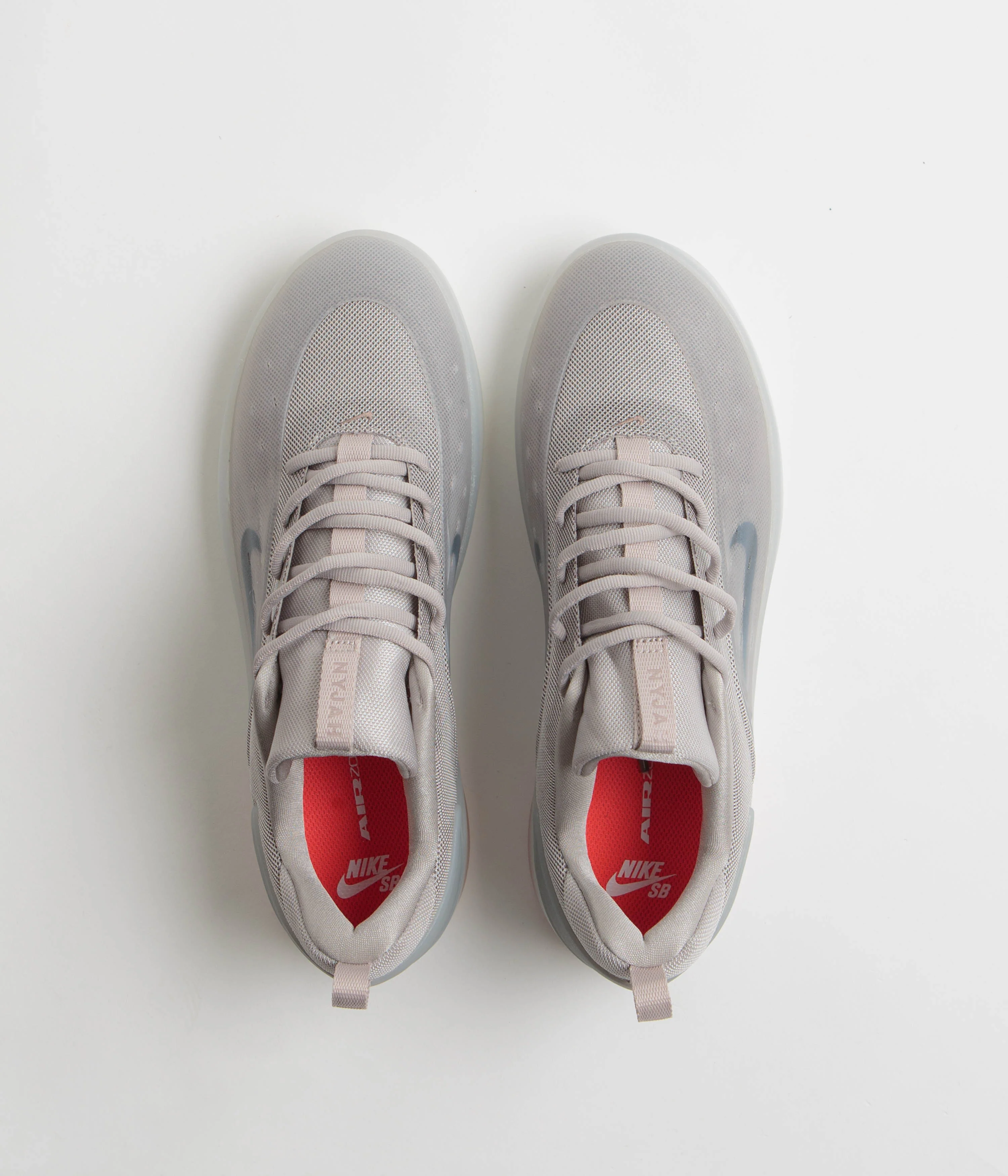 Nike SB Nyjah 4 Shoes - College Grey / Mink Brown - Light Silver - Image 7