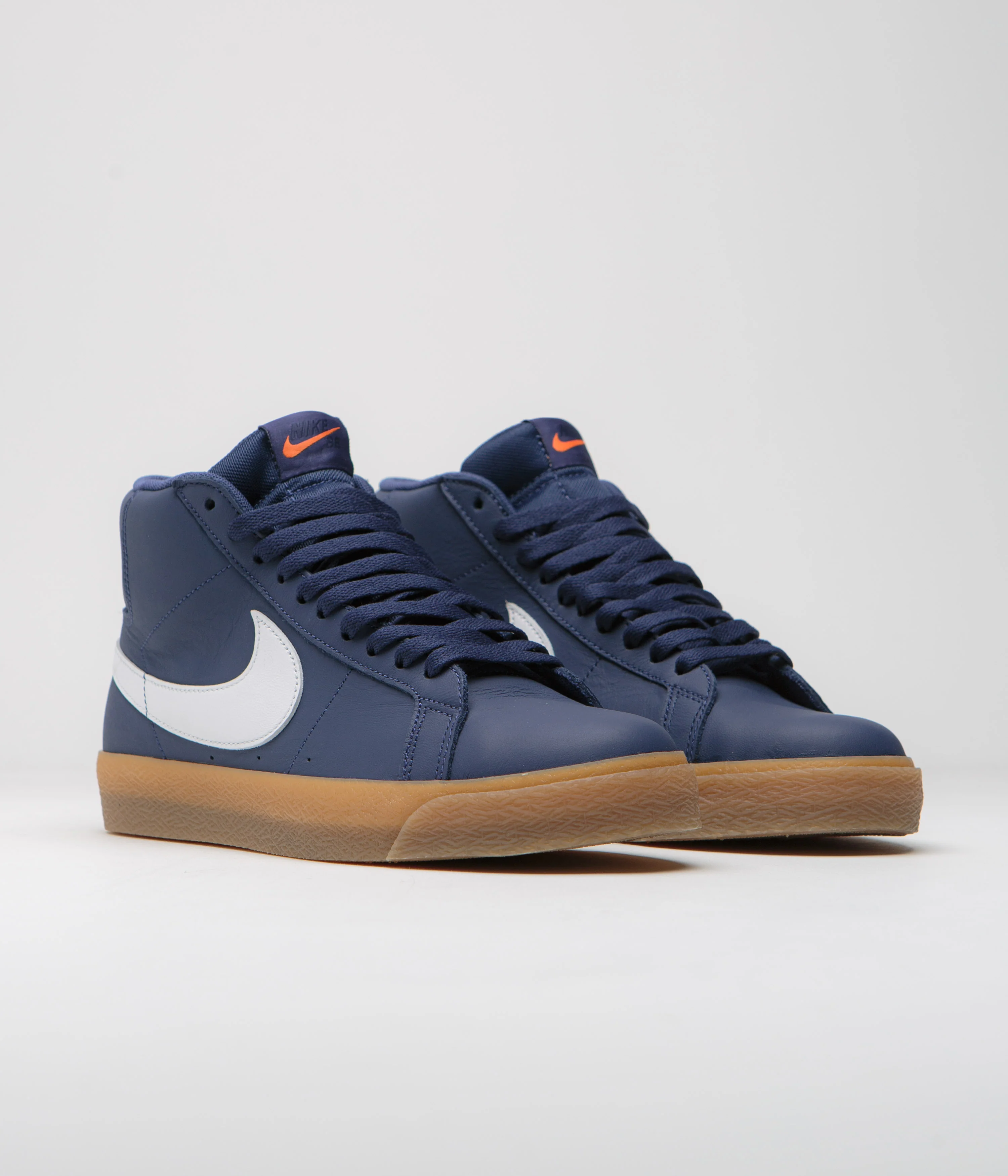 Nike SB Orange Label Blazer Mid Shoes - Navy / White - Navy - Gum Light Brown - Image 2