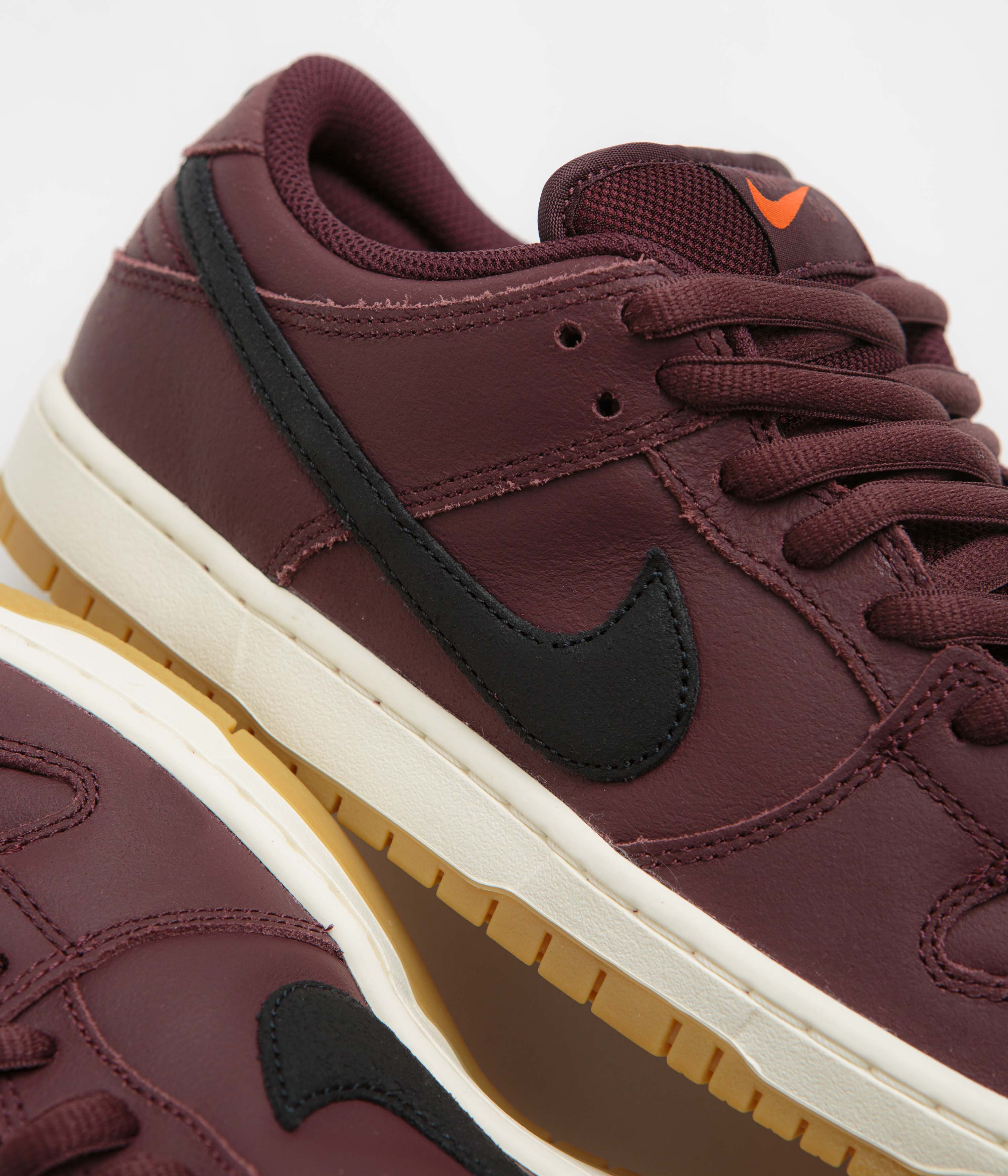 Nike SB Orange Label Dunk Low Pro Shoes - Burgundy Crush / Black - Mystic Dates - Sail - Image 3