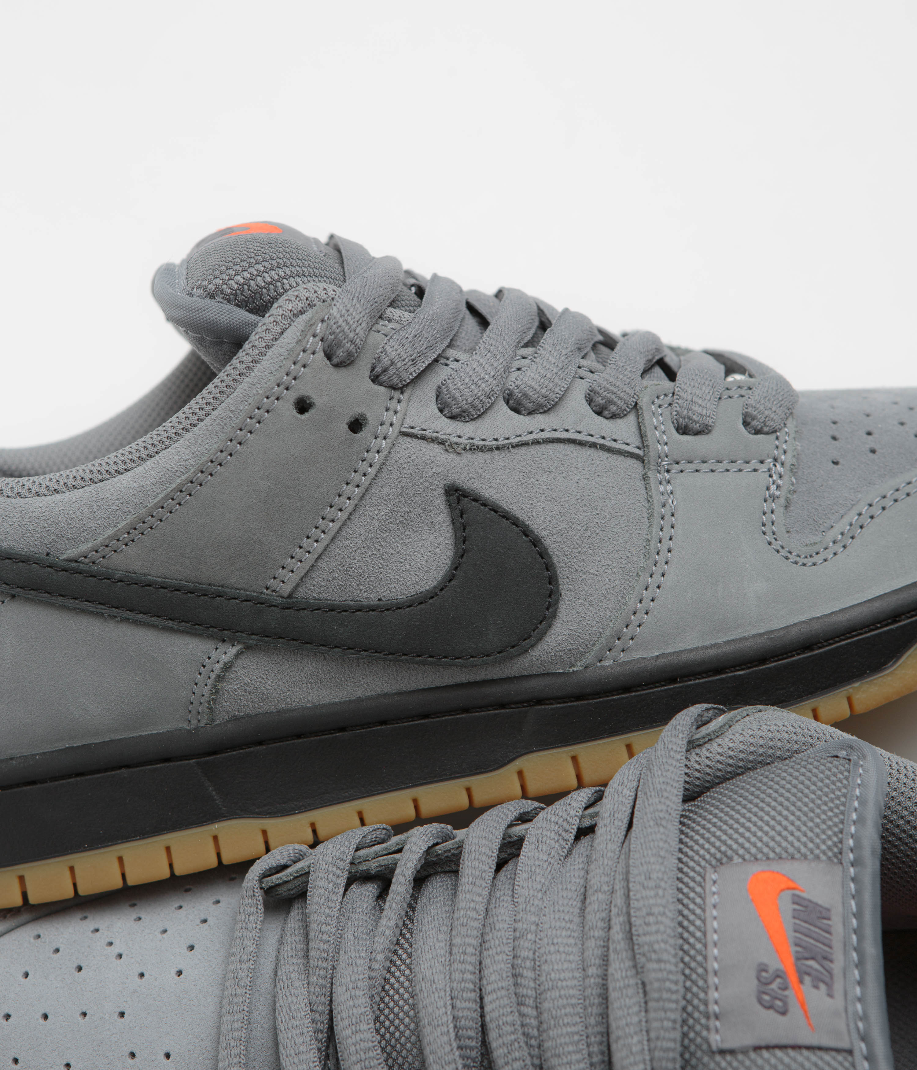 Nike SB Orange Label Dunk Low Pro Shoes - Cool Grey / Black - Cool Grey - Dark Grey - Image 3