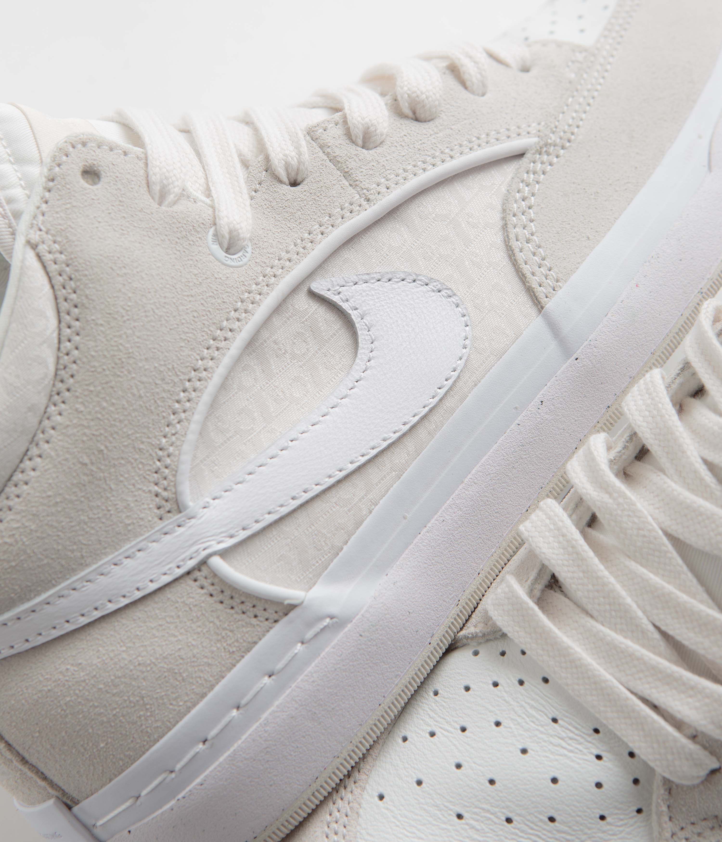 Nike SB React Leo Shoes - Phantom / White - Summit White - Phantom - Image 3