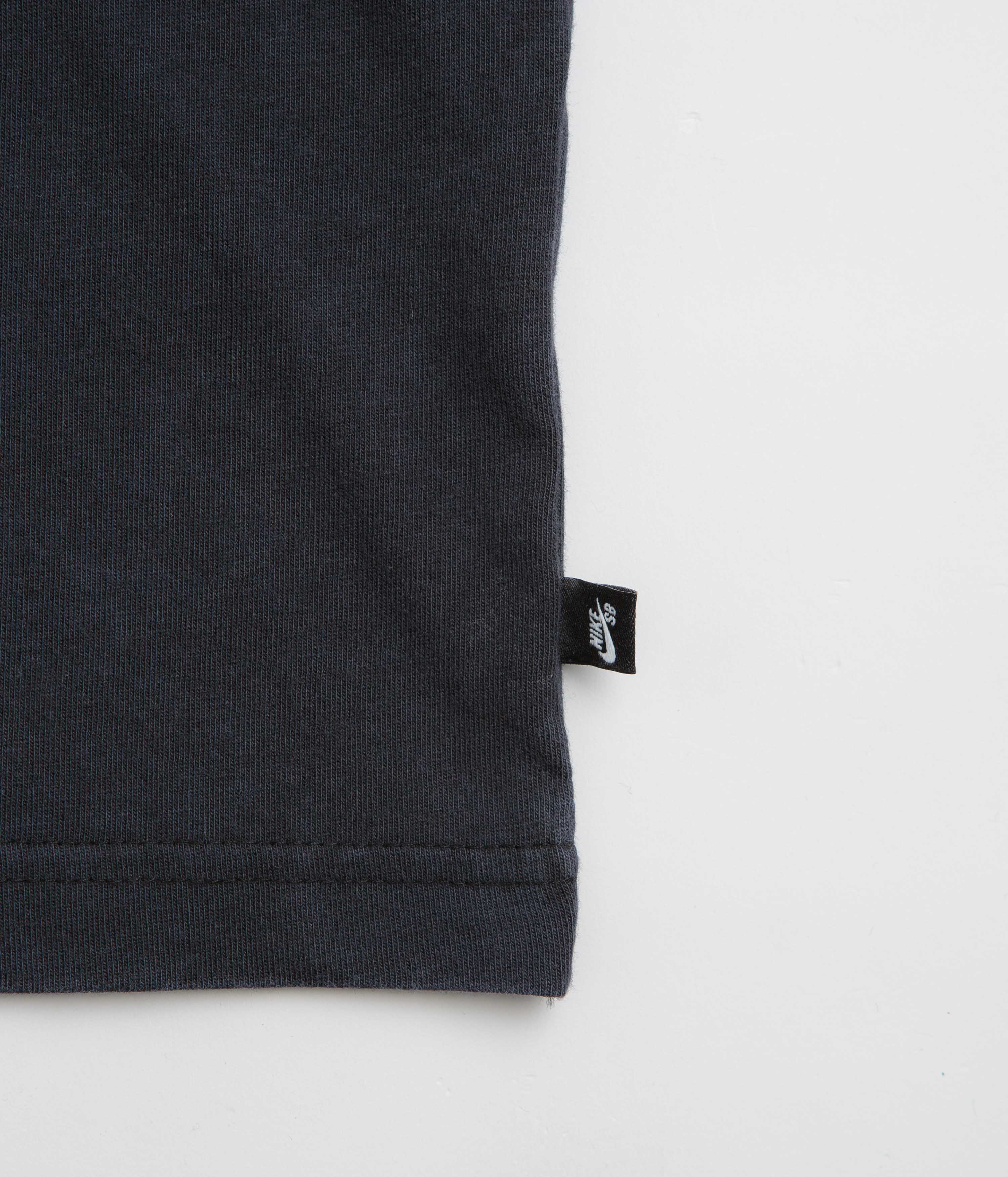 Nike SB Remake JDI T-Shirt - Black - Image 4