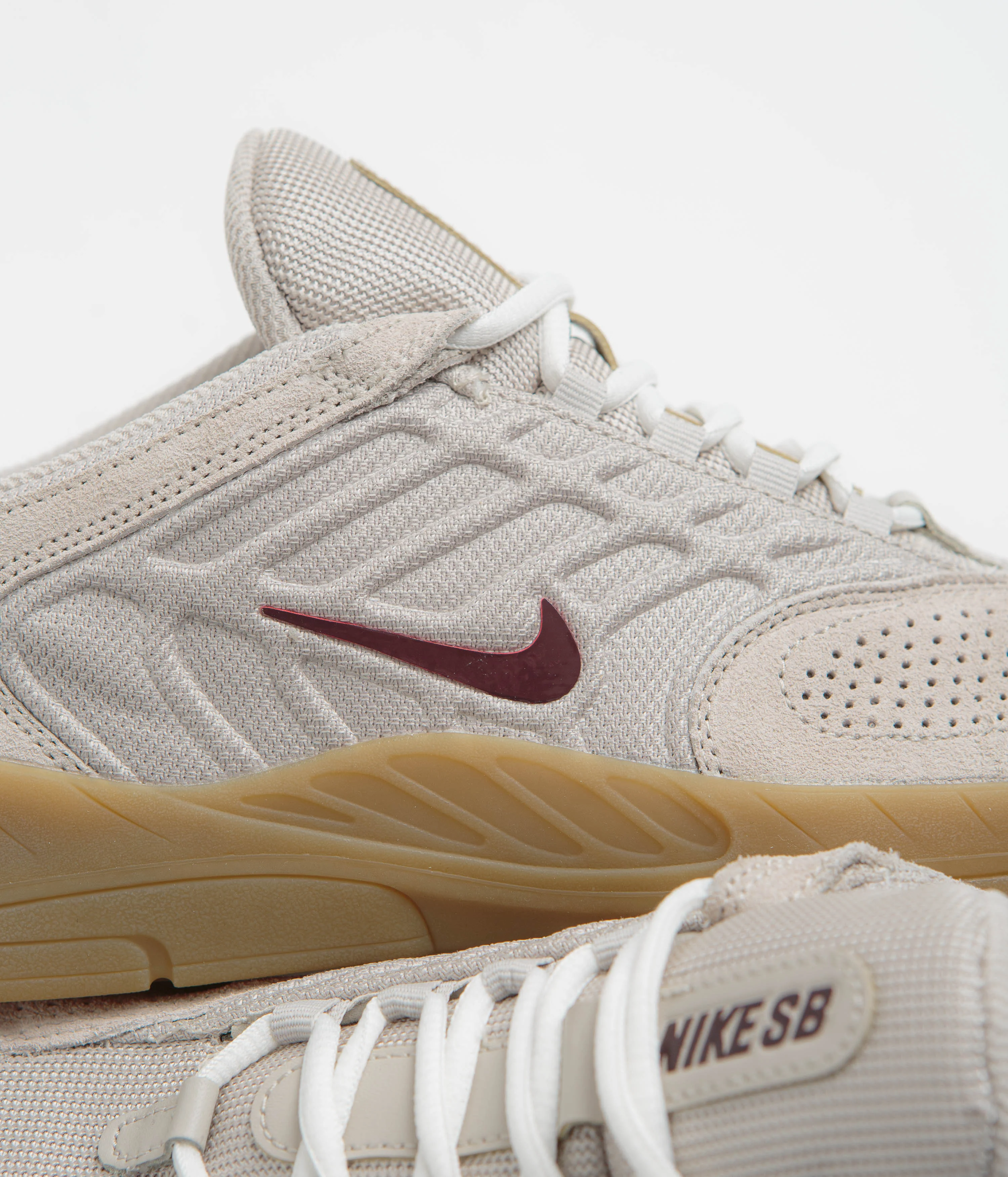 Nike SB Vertebrae Shoes - Cream II / Burgundy Crush - Phantom - Image 3